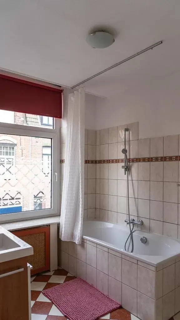 Bathroom in Inn den Acht Venlo