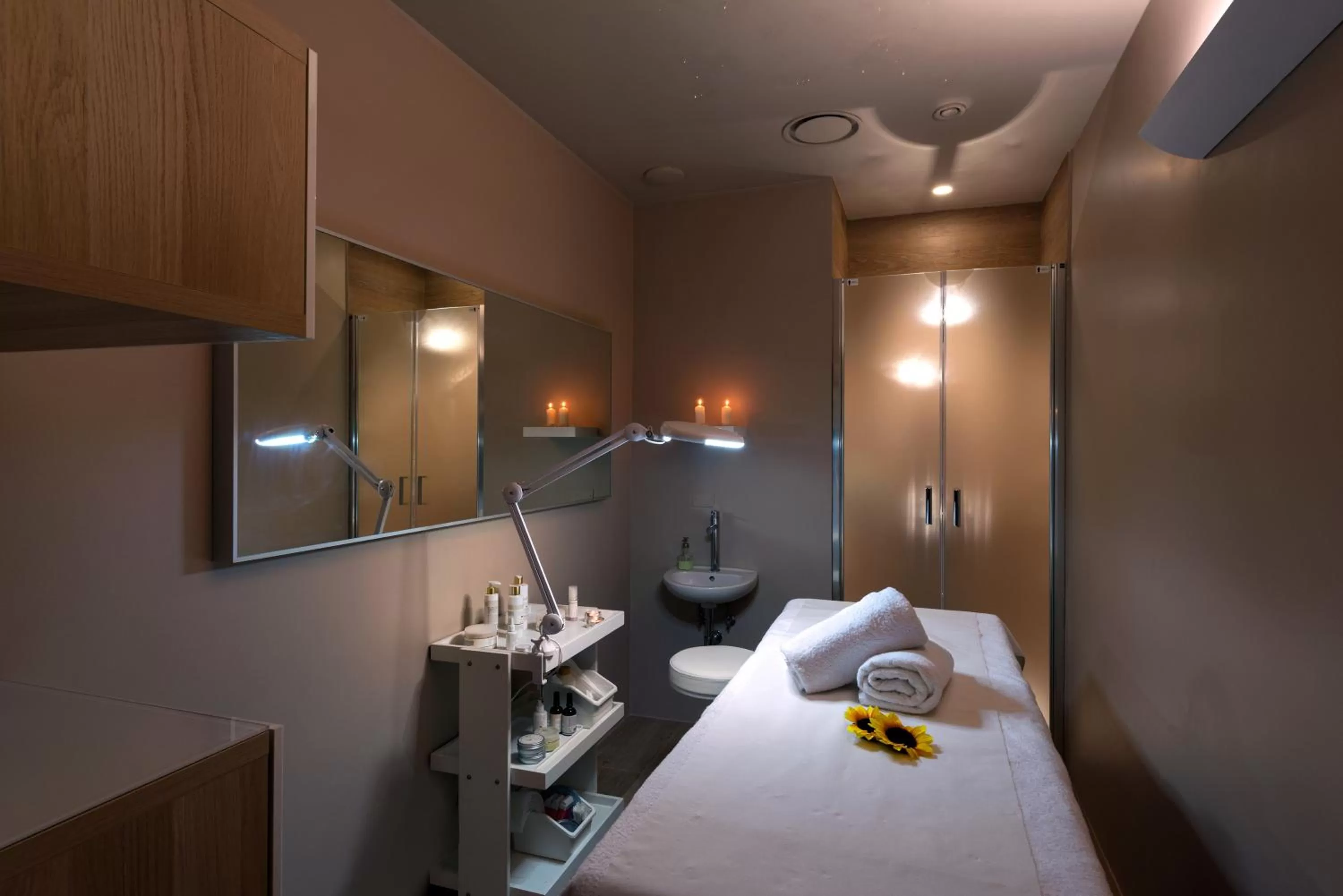 Massage, Bed in Grand Hotel Arenzano
