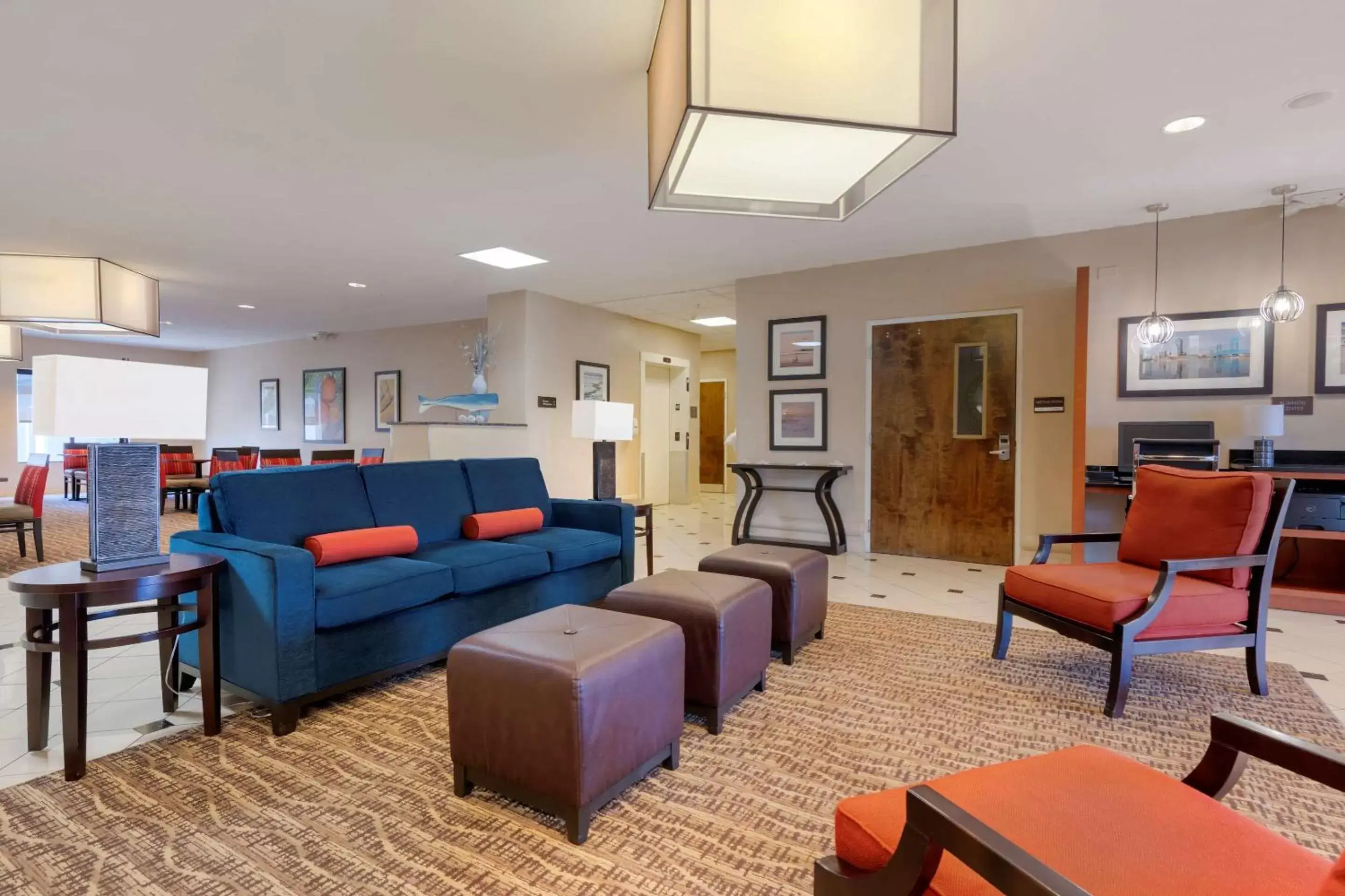 Lobby or reception, Seating Area in Comfort Suites West Jacksonville