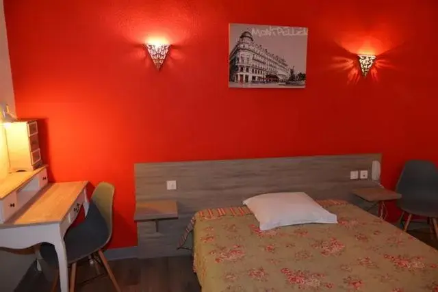 Bed in Hôtel Colisée-Verdun Centre Gare Saint-Roch