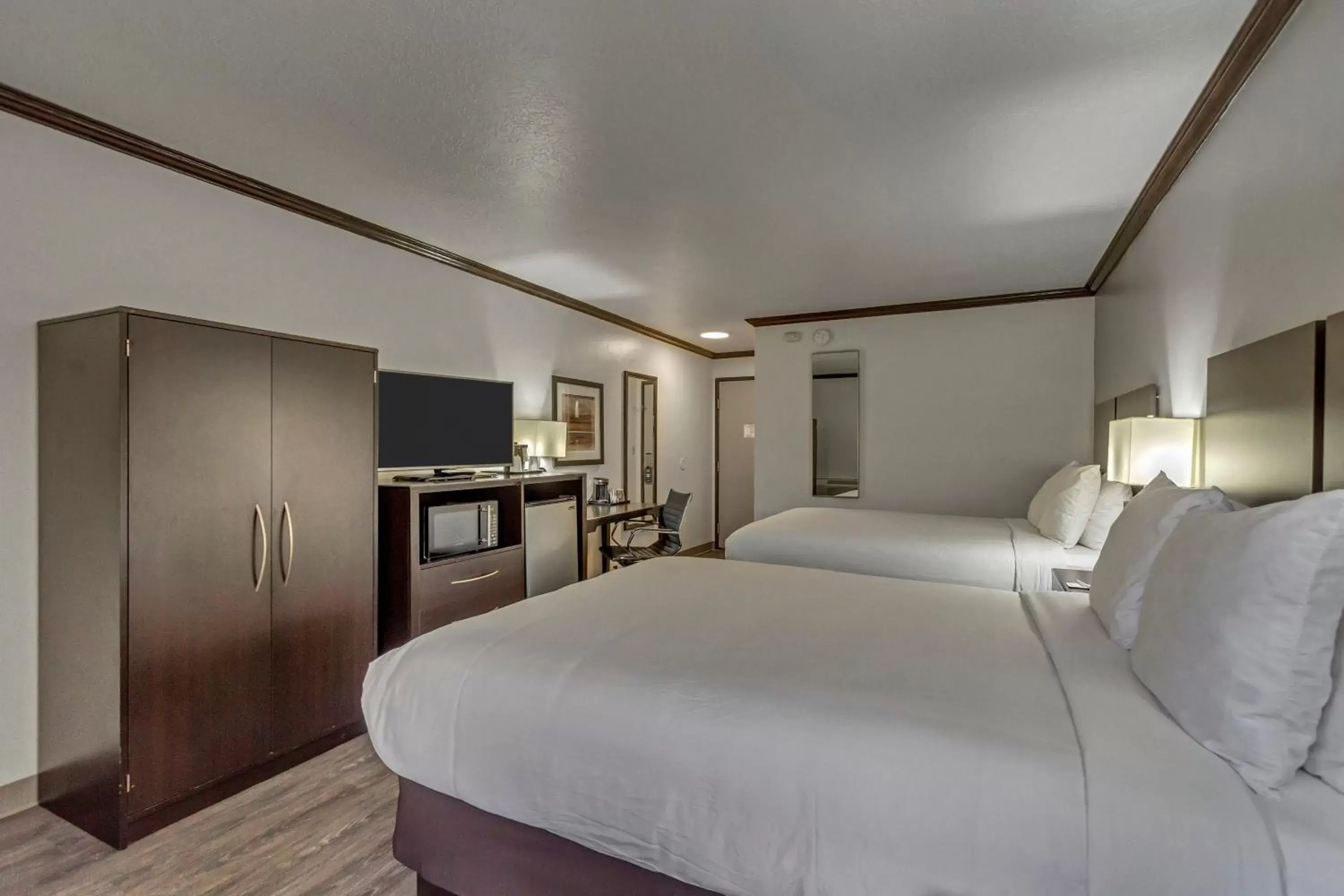 Bed in Park Inn by Radisson Salt Lake City -Midvale