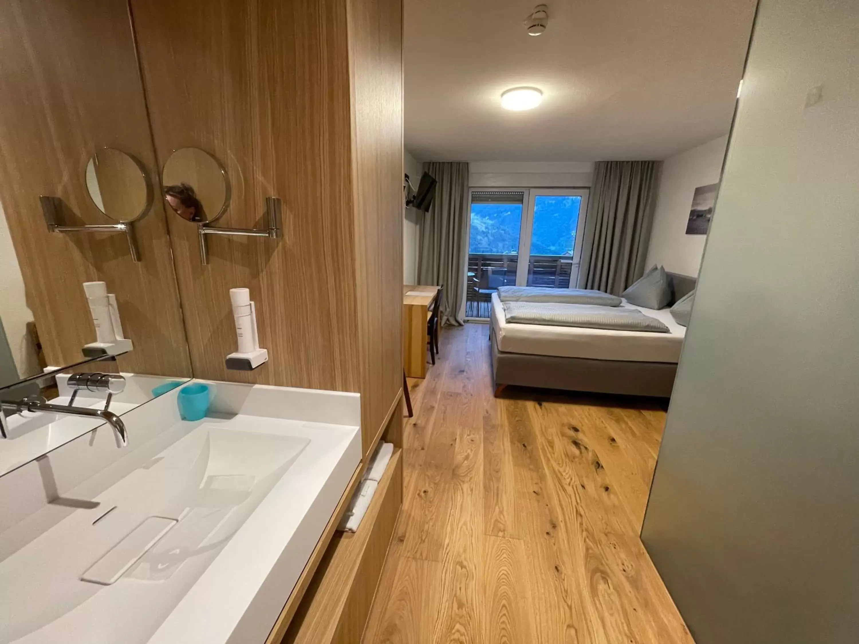 Business Double Room with Balcony - single occupancy in Panoramahotel Sonnhalde Business Double Room with Balcony - single occupancy in Panoramahotel Sonnhalde