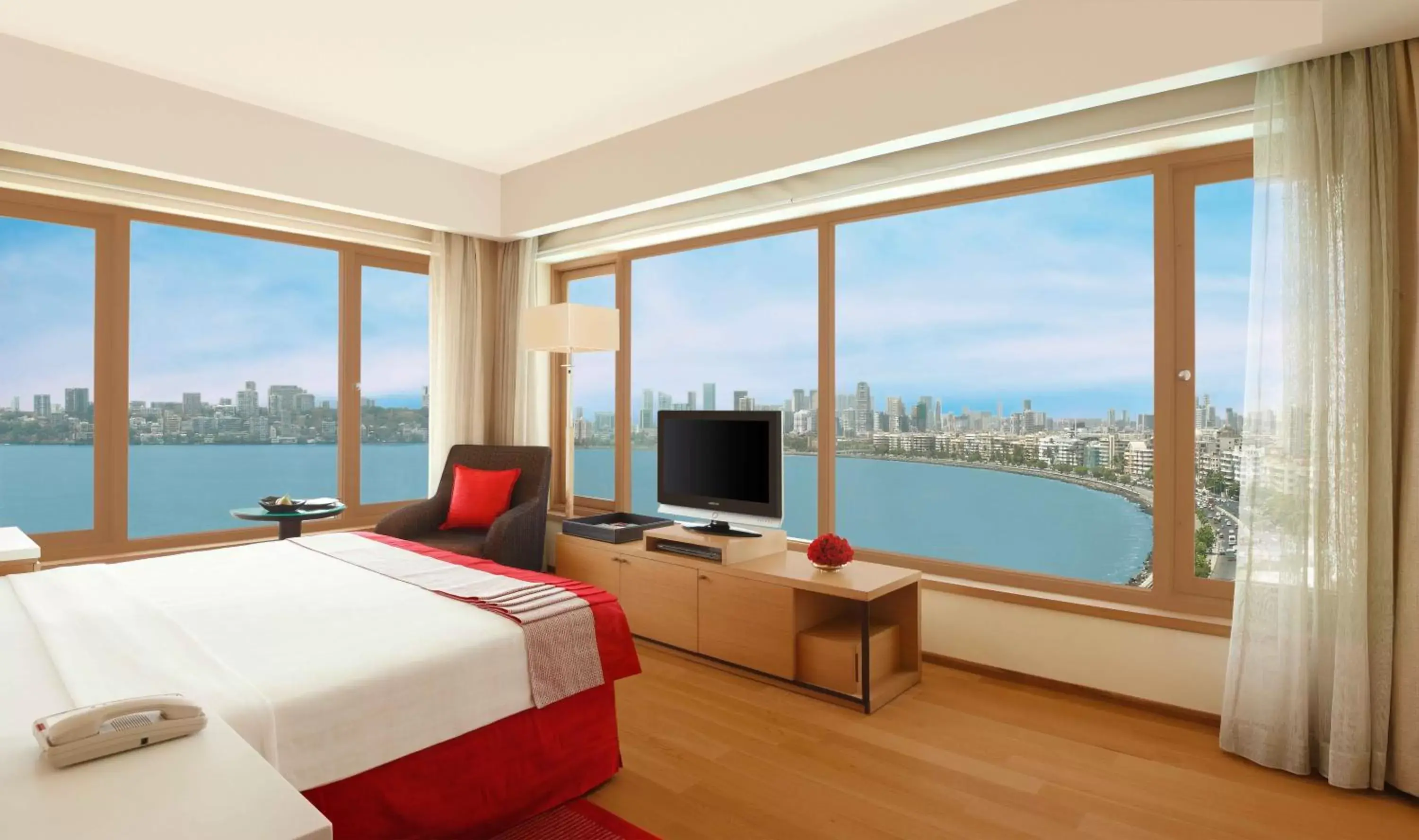 TV and multimedia in Trident Nariman Point