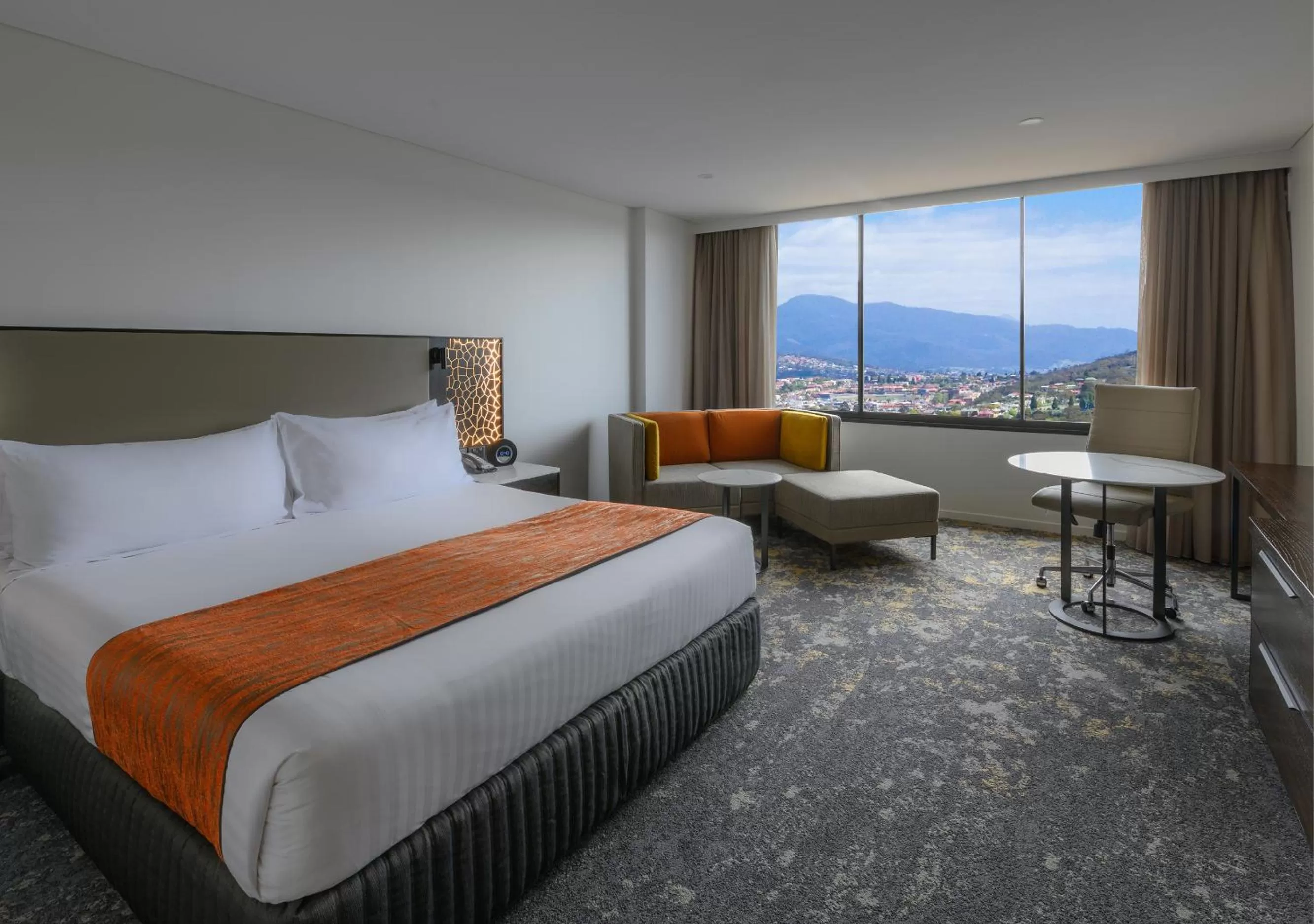 City view, Bed in Hotel Grand Chancellor Hobart