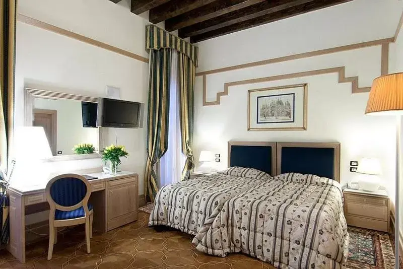 Bed in Foscari Palace