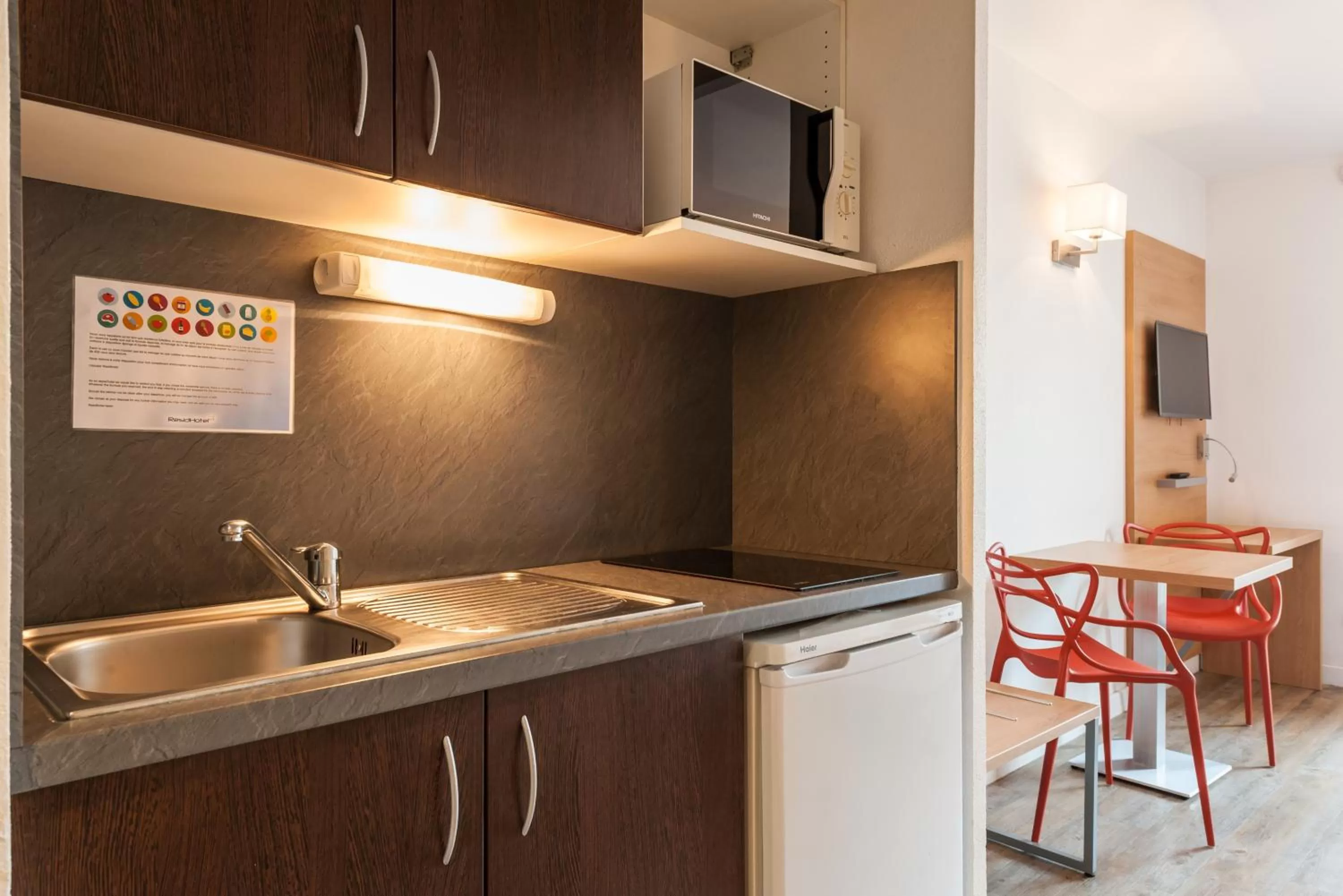 Kitchen or kitchenette in Residhotel Le Grand Prado