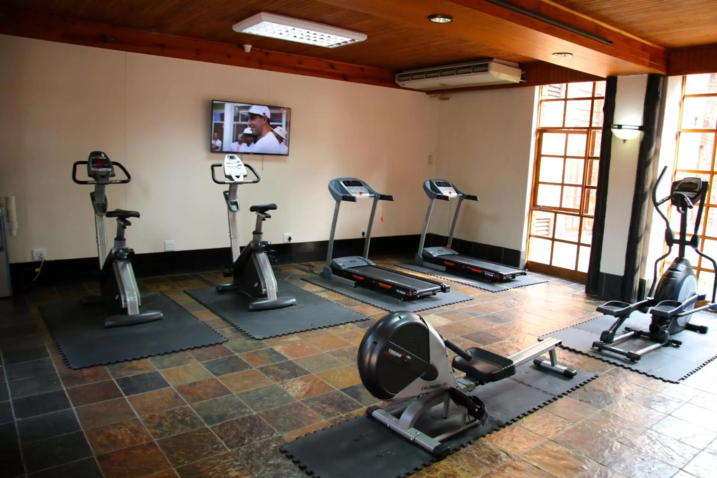 Fitness centre/facilities, Fitness Center/Facilities in African Sky Pine Lake Inn