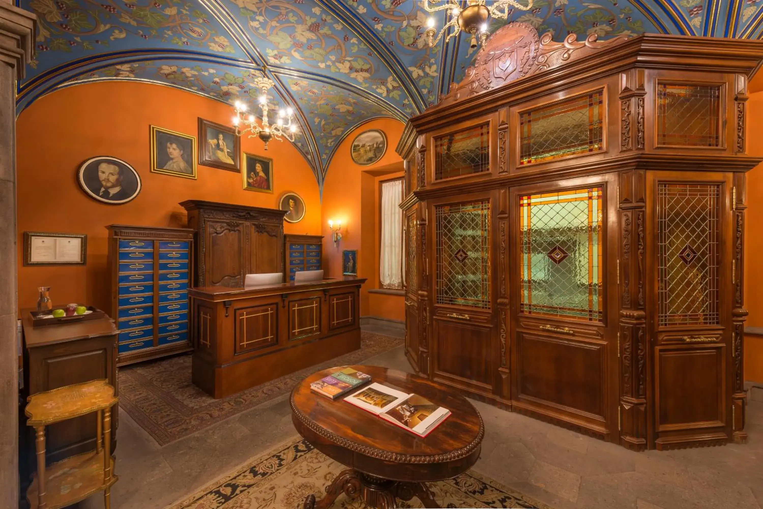 Decorative detail, Lobby/Reception in Hotel Museo Palacio de San Agustin