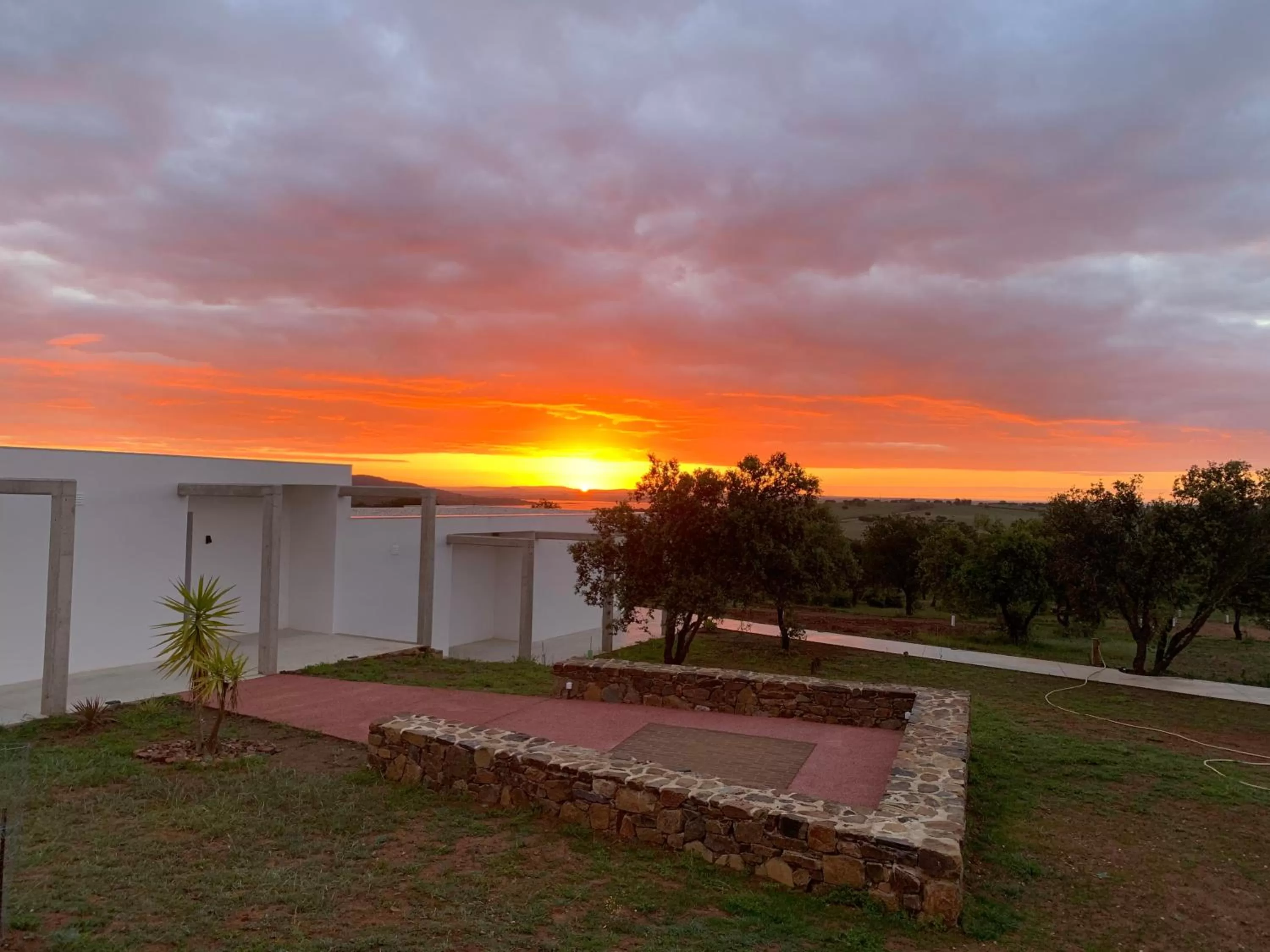 Garden in Montimerso Skyscape Countryhouse