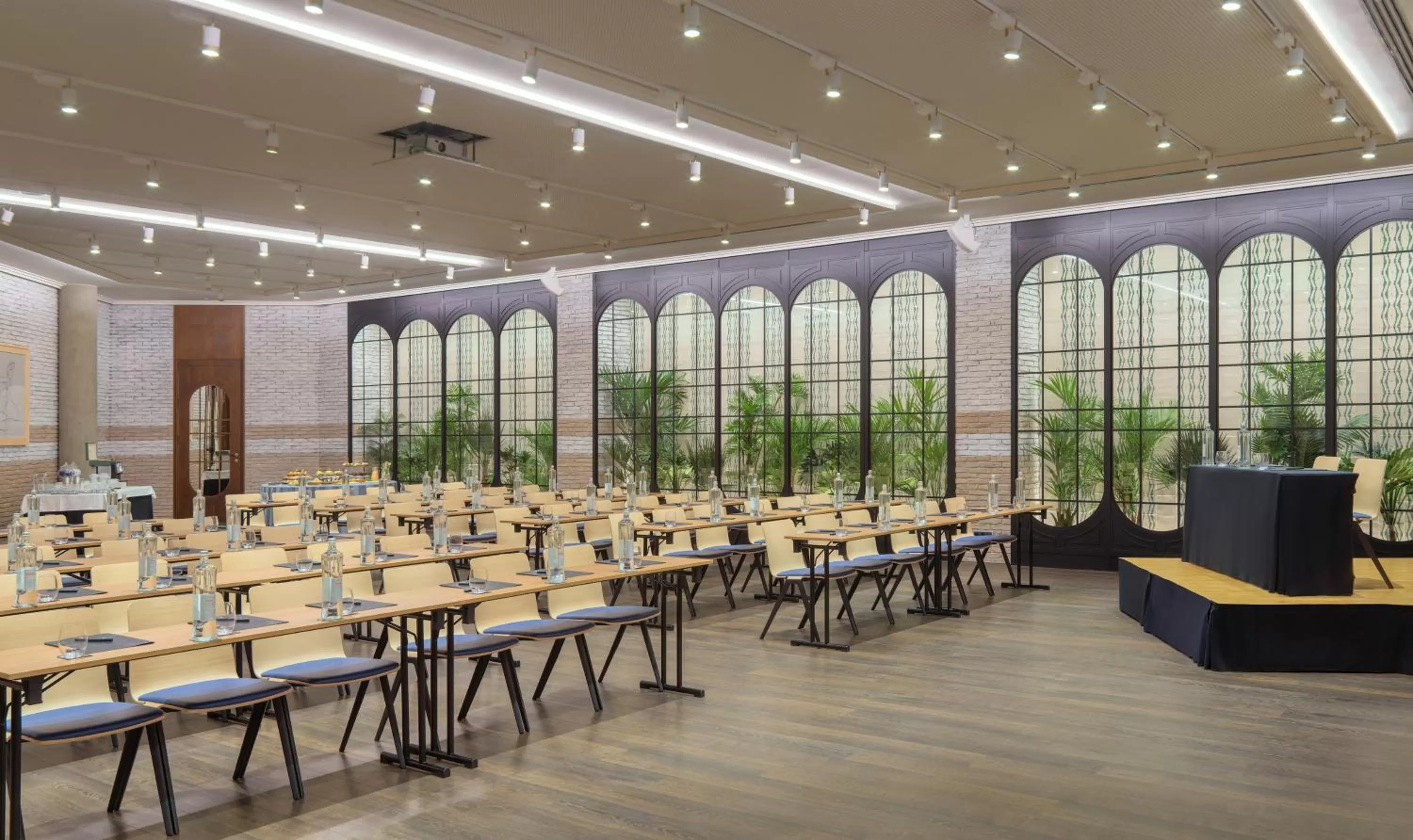 Meeting/conference room in H10 Marina Barcelona