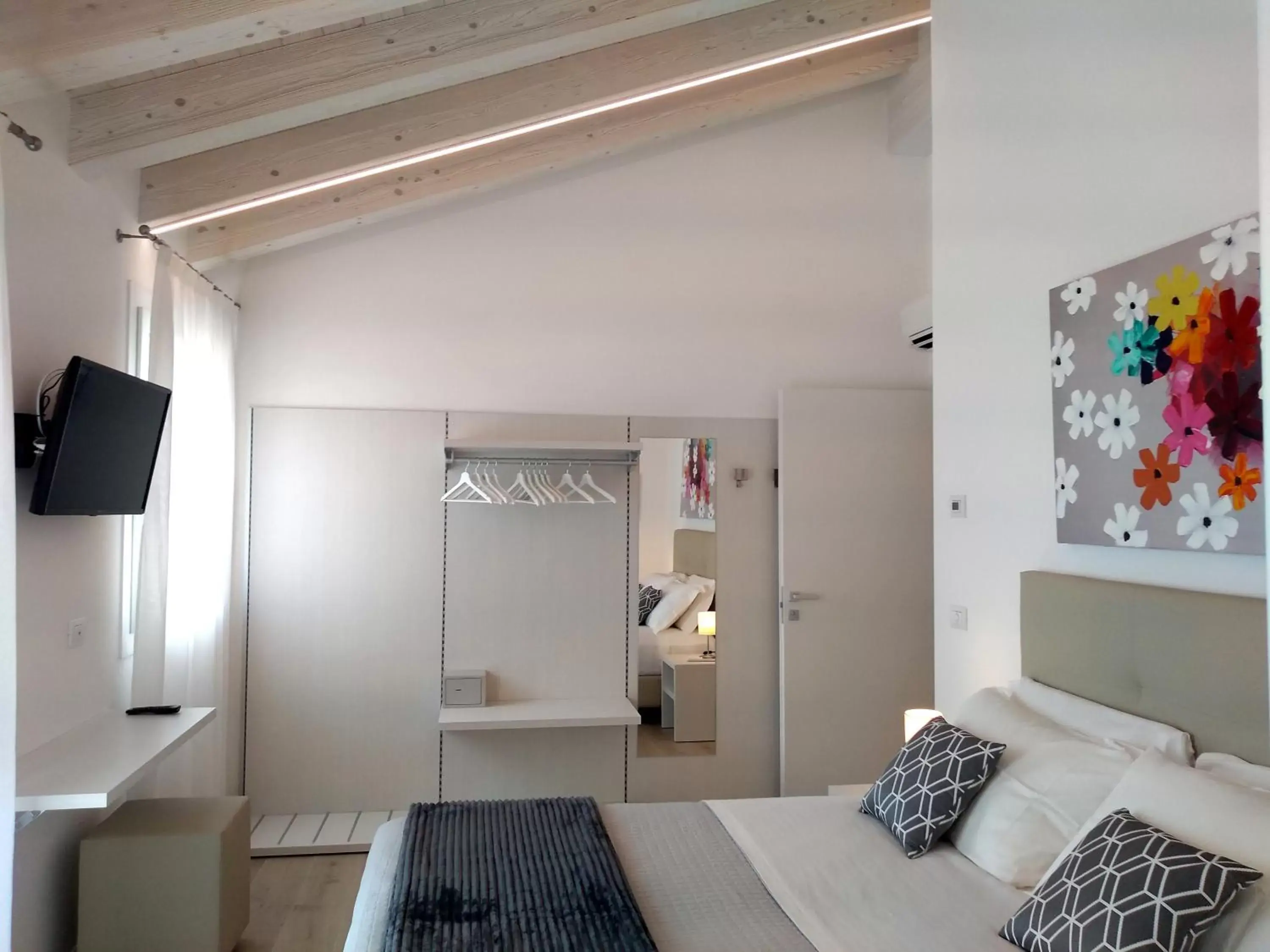 TV and multimedia, Bed in Le Mandragole B&B