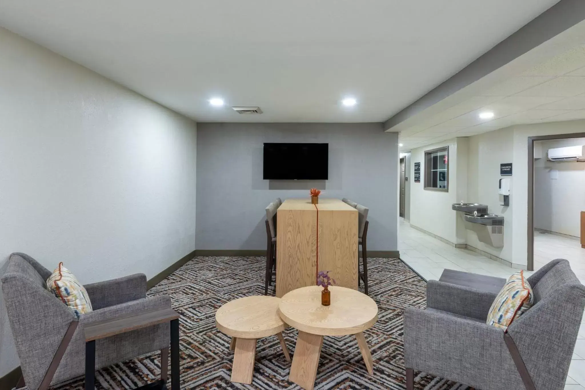 Property building, Seating Area in Candlewood Suites Chesapeake-Suffolk, an IHG Hotel