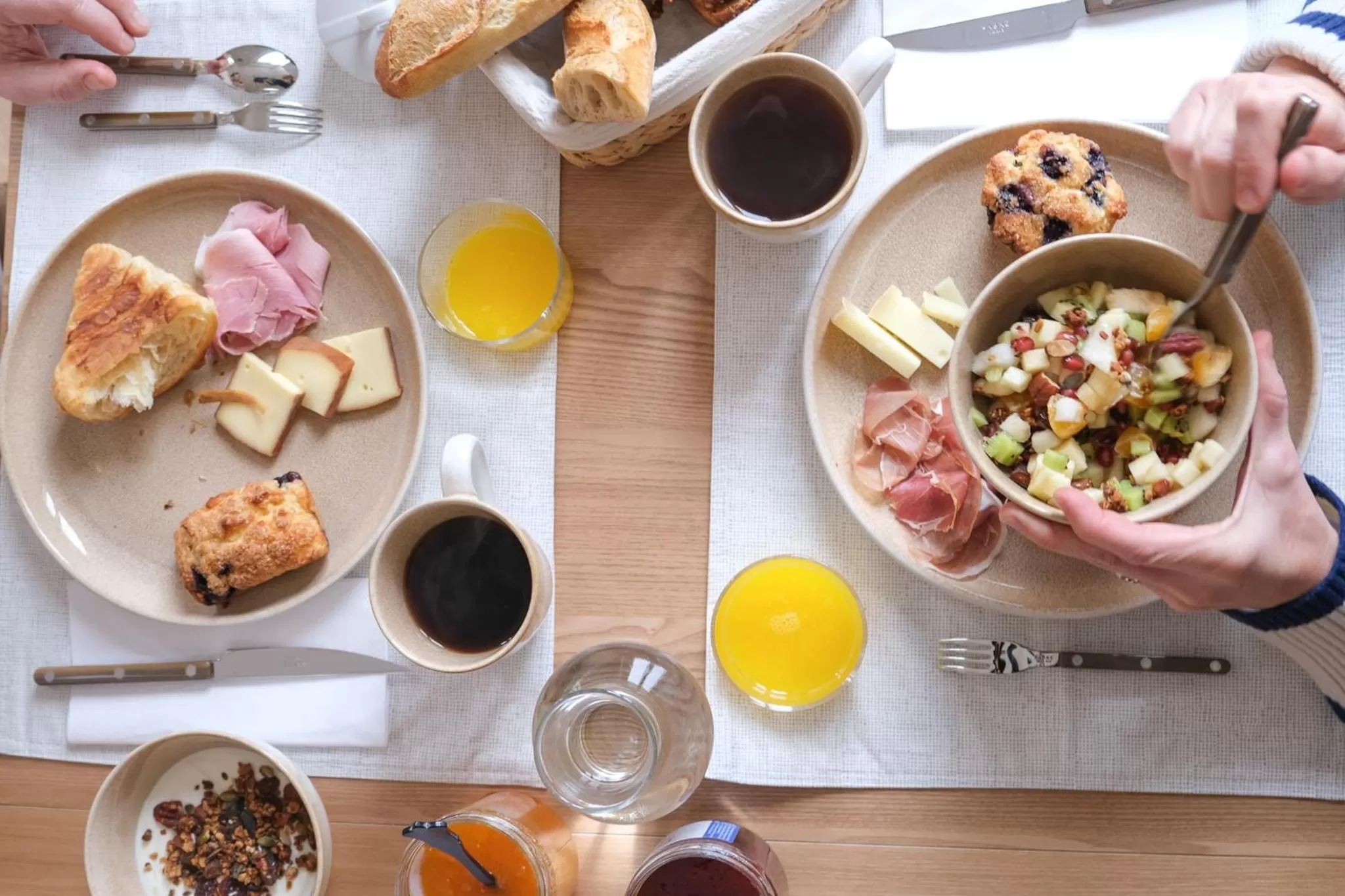 Breakfast in Les Séraphines - Bed & Breakfast