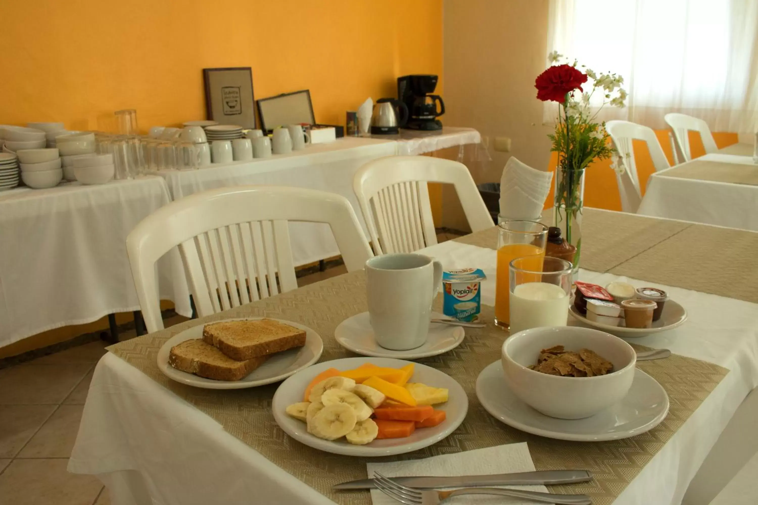 Food in Hotel Bucaneros Isla Mujeres