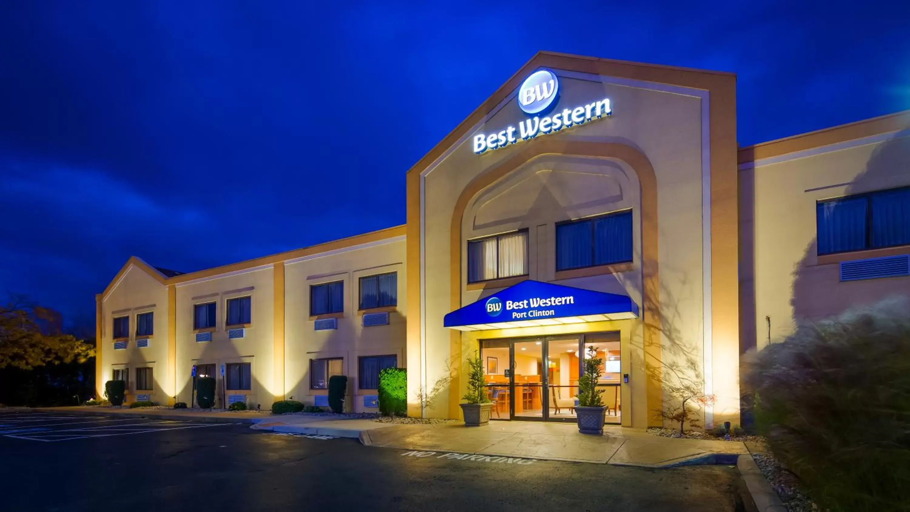 Property building in Best Western Port Clinton Property building in Best Western Port Clinton