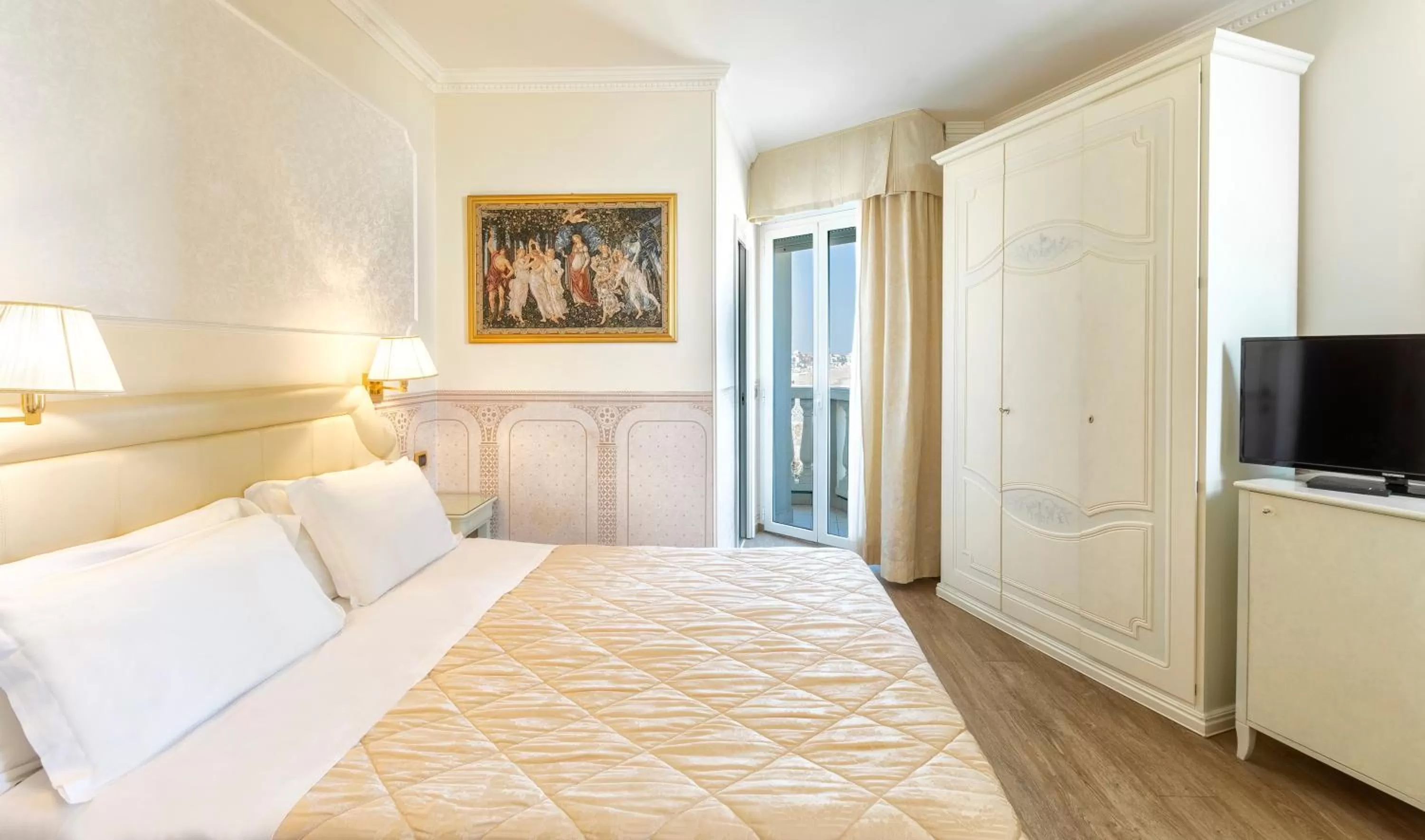 Bedroom, Bed in Hotel Baia Imperiale