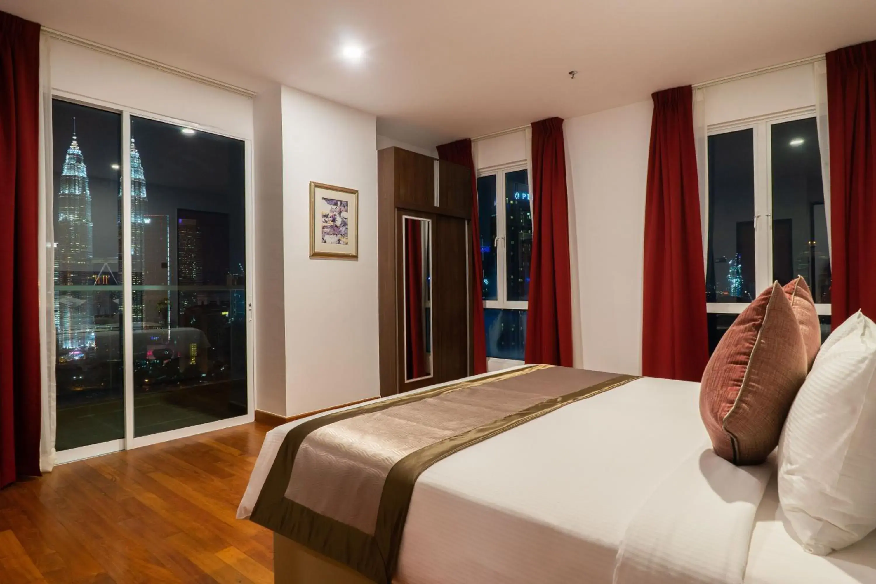 Bed in Tamu Hotel & Suites Kuala Lumpur