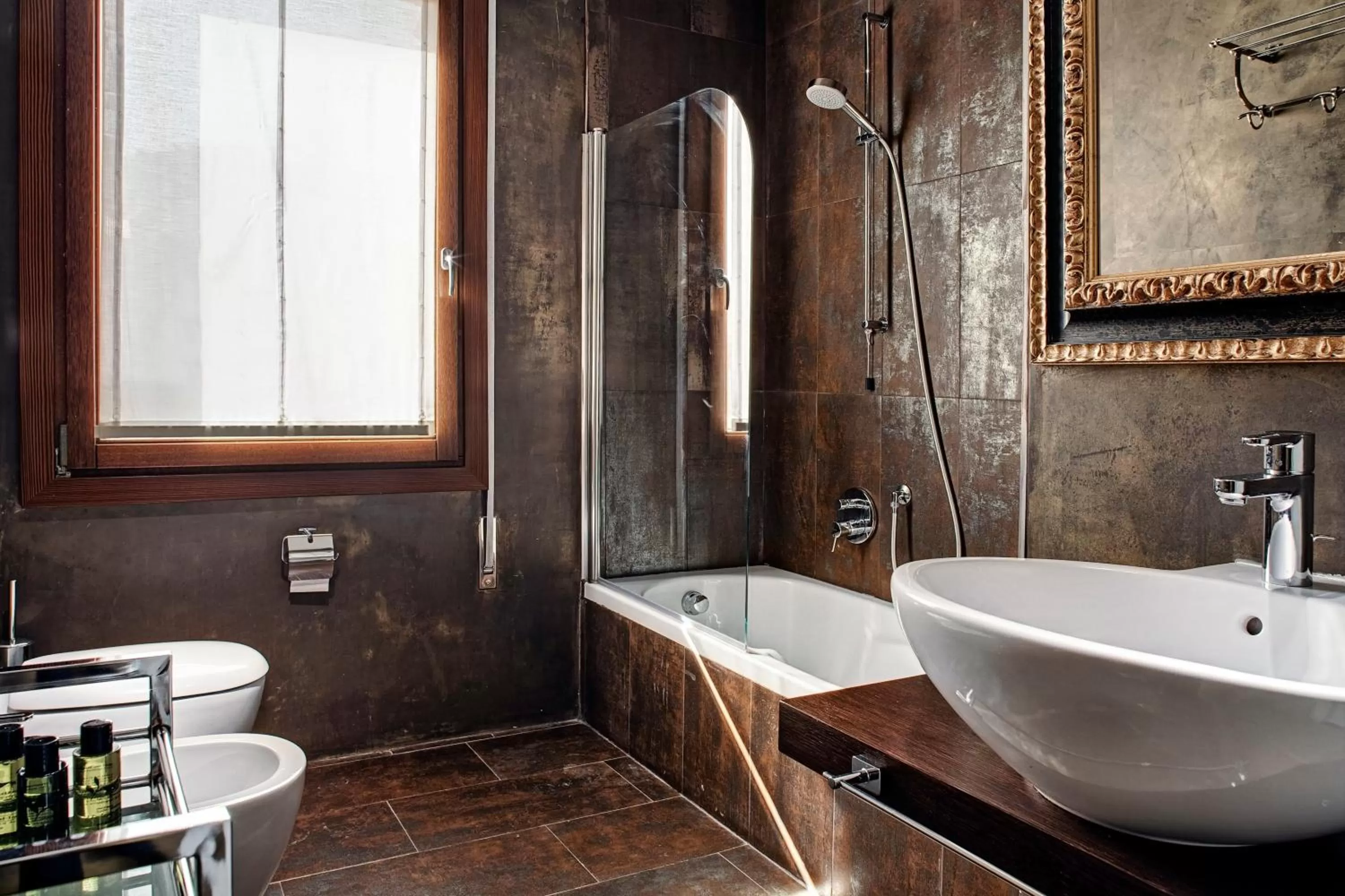 Bathroom in B&B Bloom Settimo Cielo