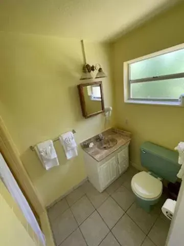 Bathroom in Coconut Cove Resort & Marina
