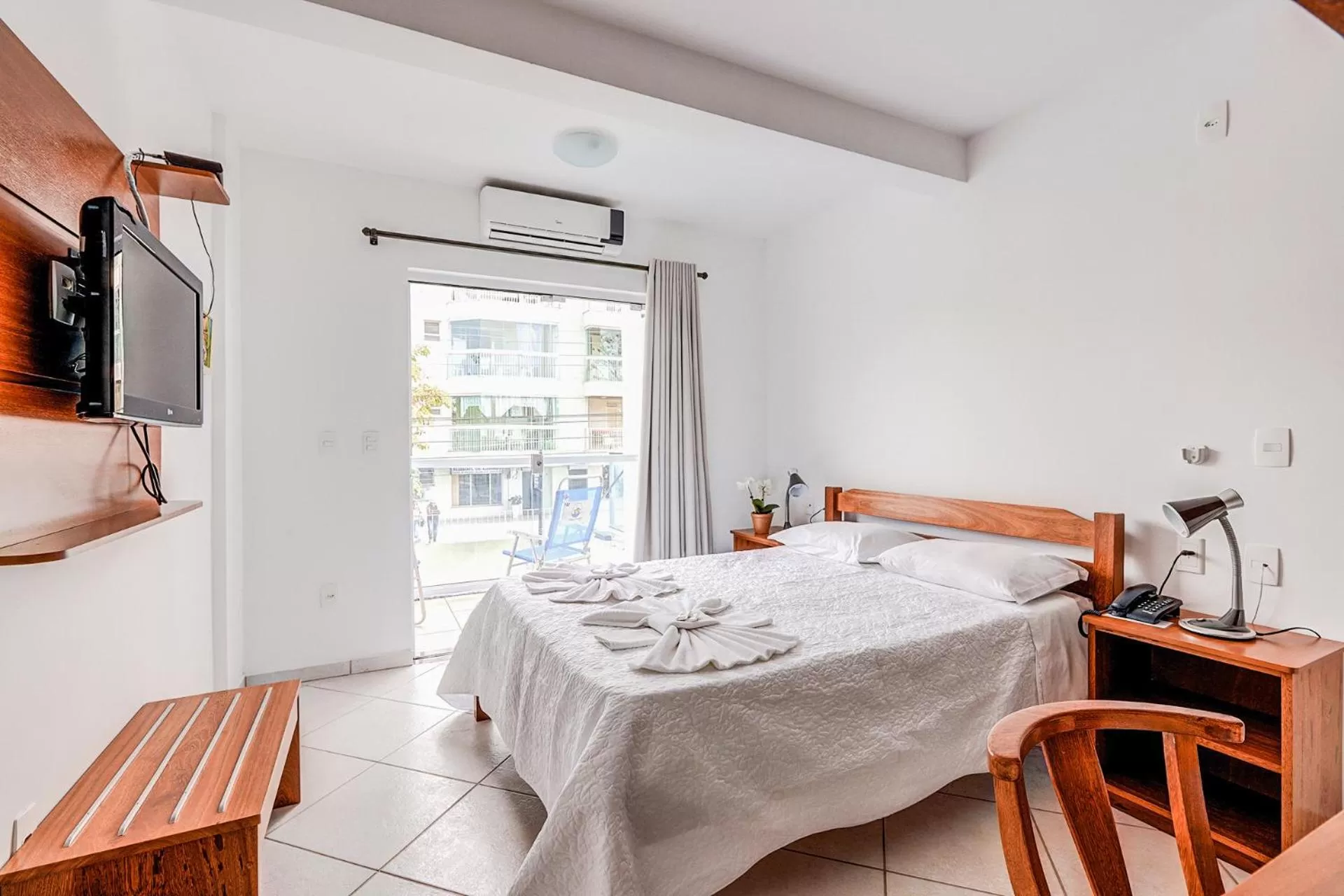 Photo of the whole room, Bed in Village Paraíso