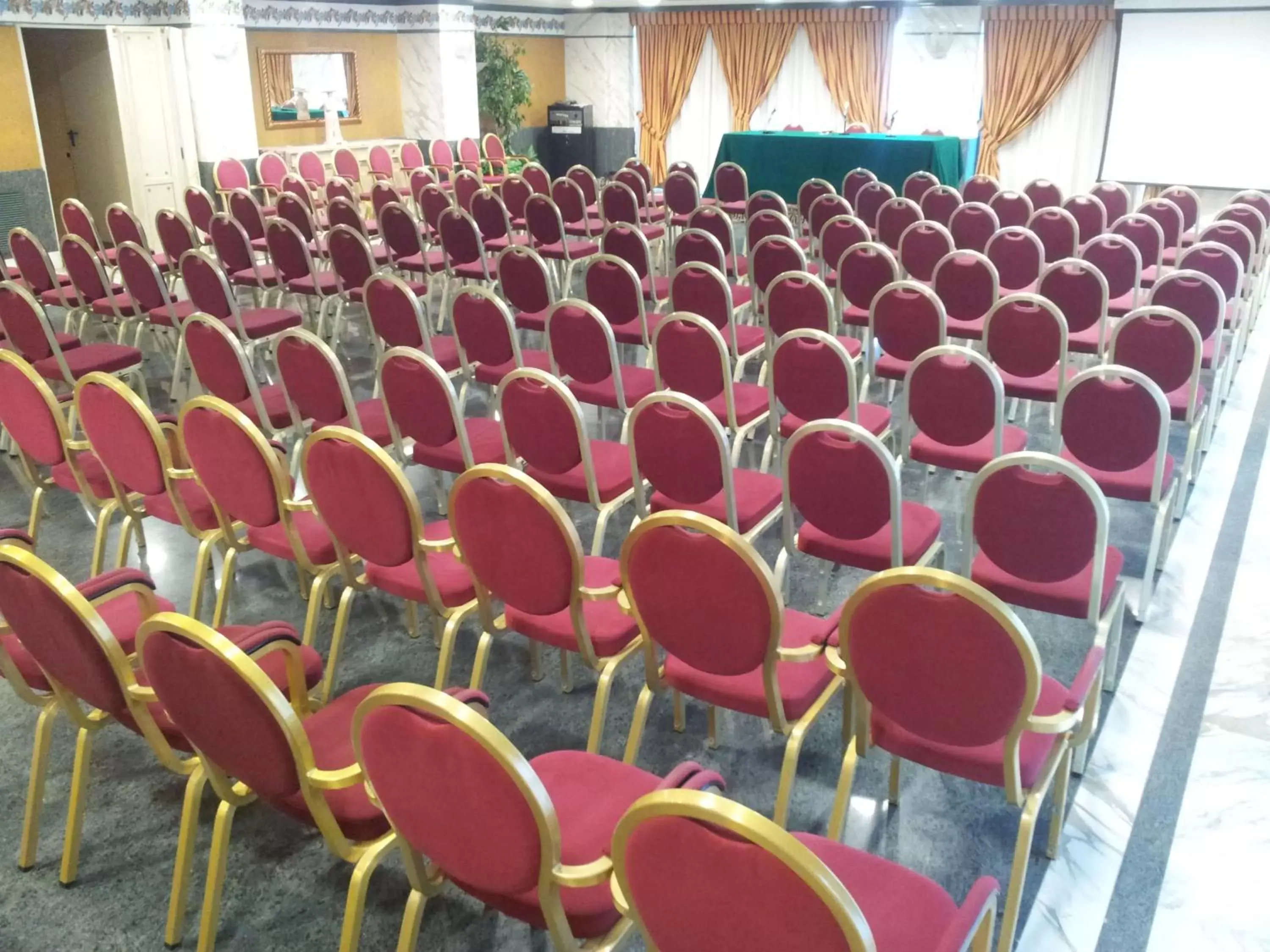 Business facilities, Business Area/Conference Room in Hotel Promenade