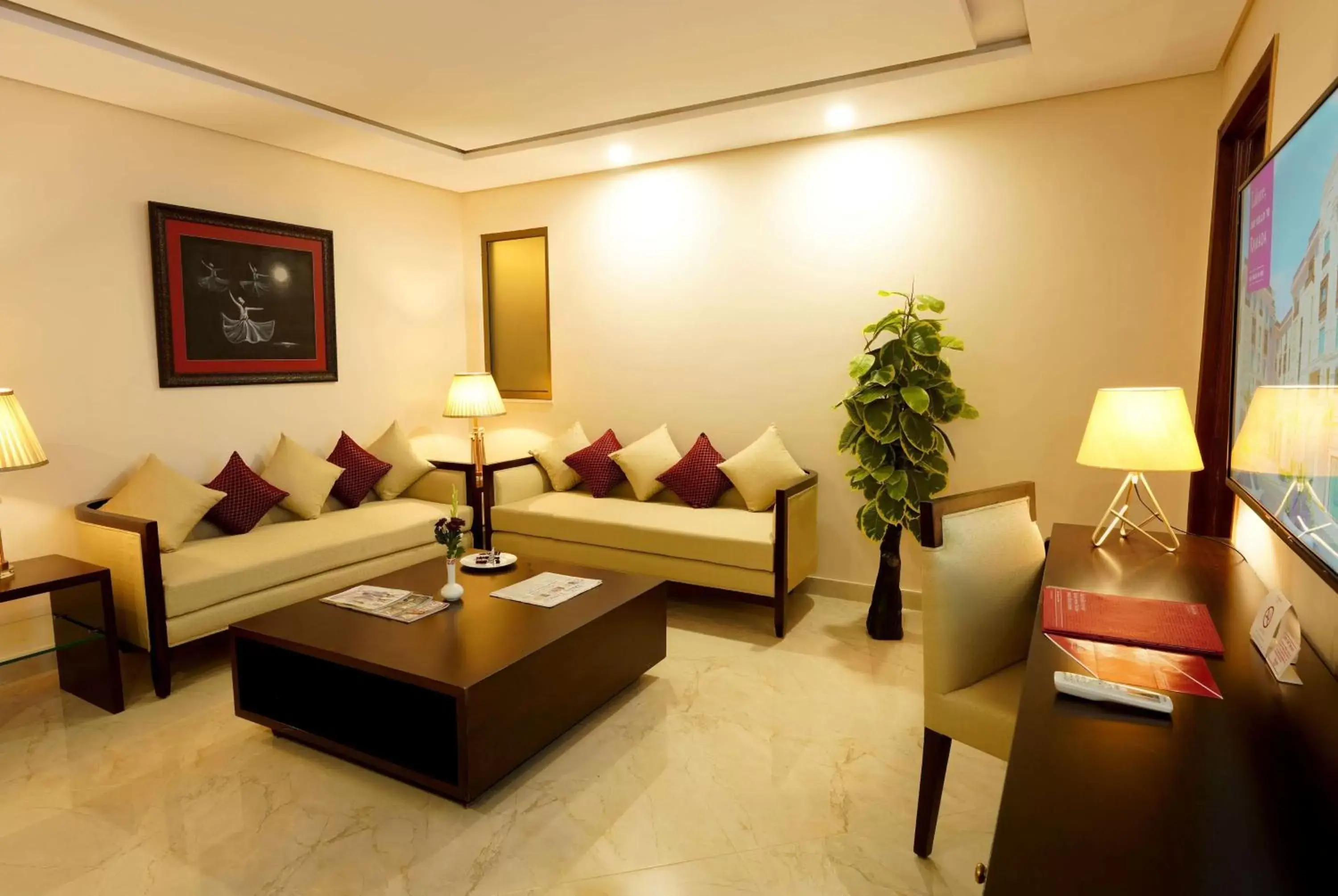 Living room, Lounge/Bar in Ramada by Wyndham Lahore Gulberg II