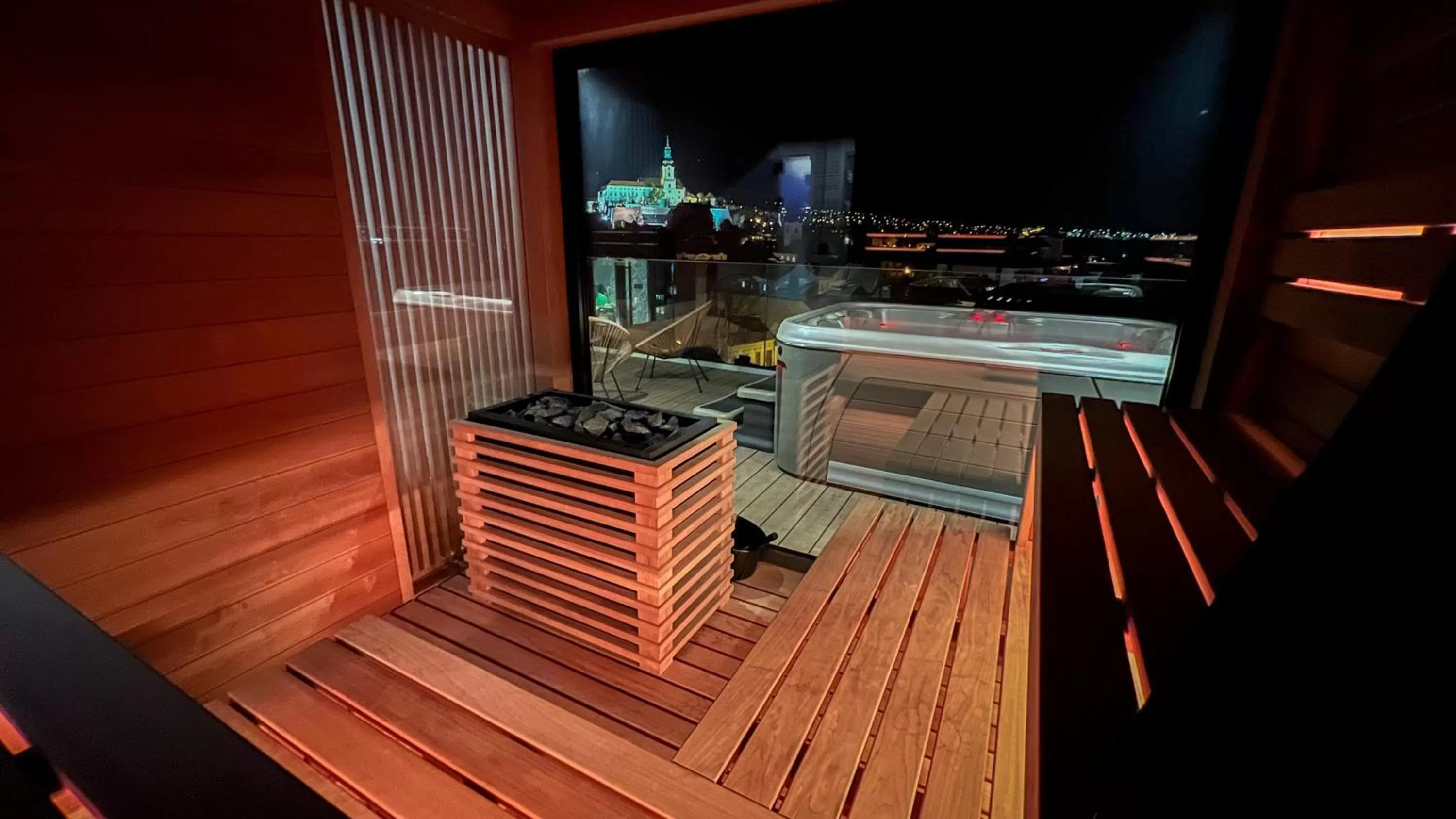 Sauna in BOUTIQUE HOTEL11 with rooftop SPA