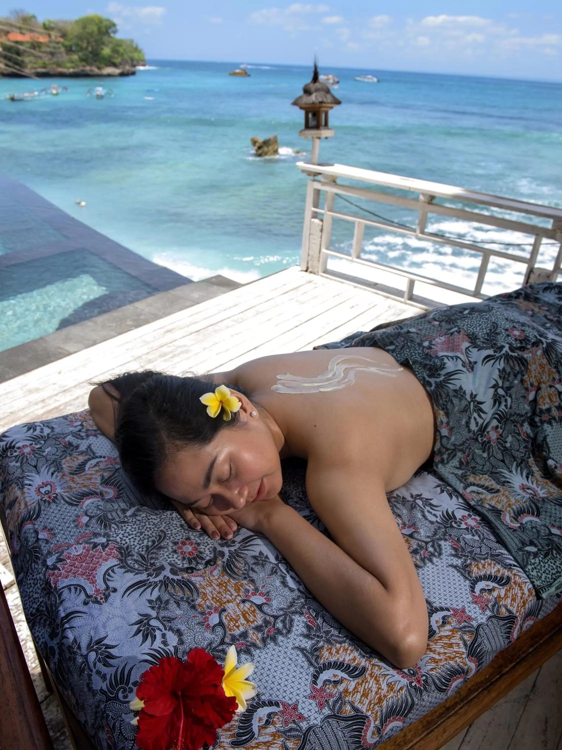 Mushroom Beach Bungalows