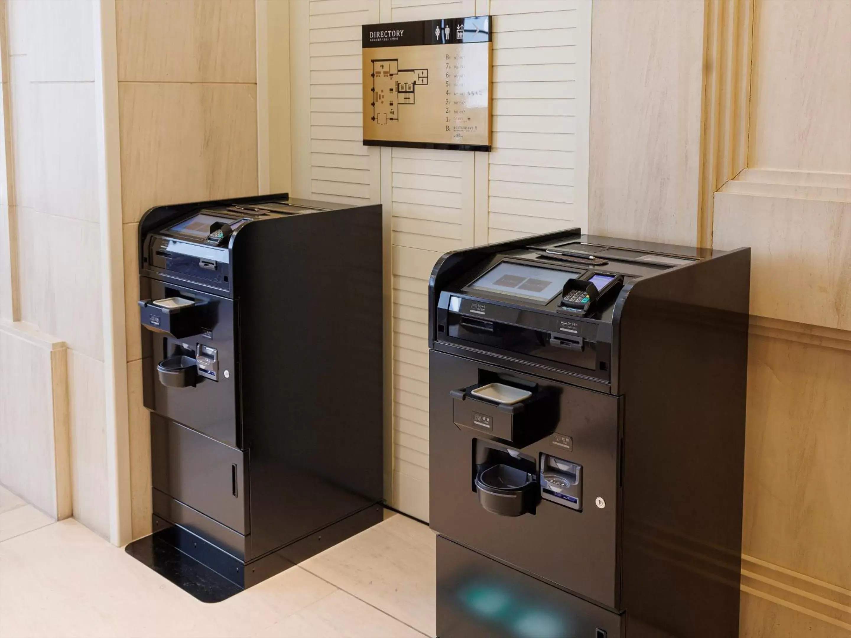 Lobby or reception, Kitchen/Kitchenette in JR Kyushu Hotel Blossom Fukuoka