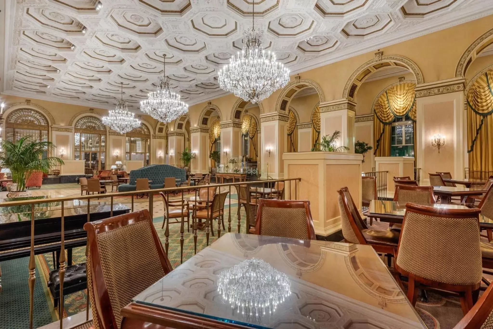 Lobby or reception, Restaurant/Places to Eat in Omni William Penn Hotel