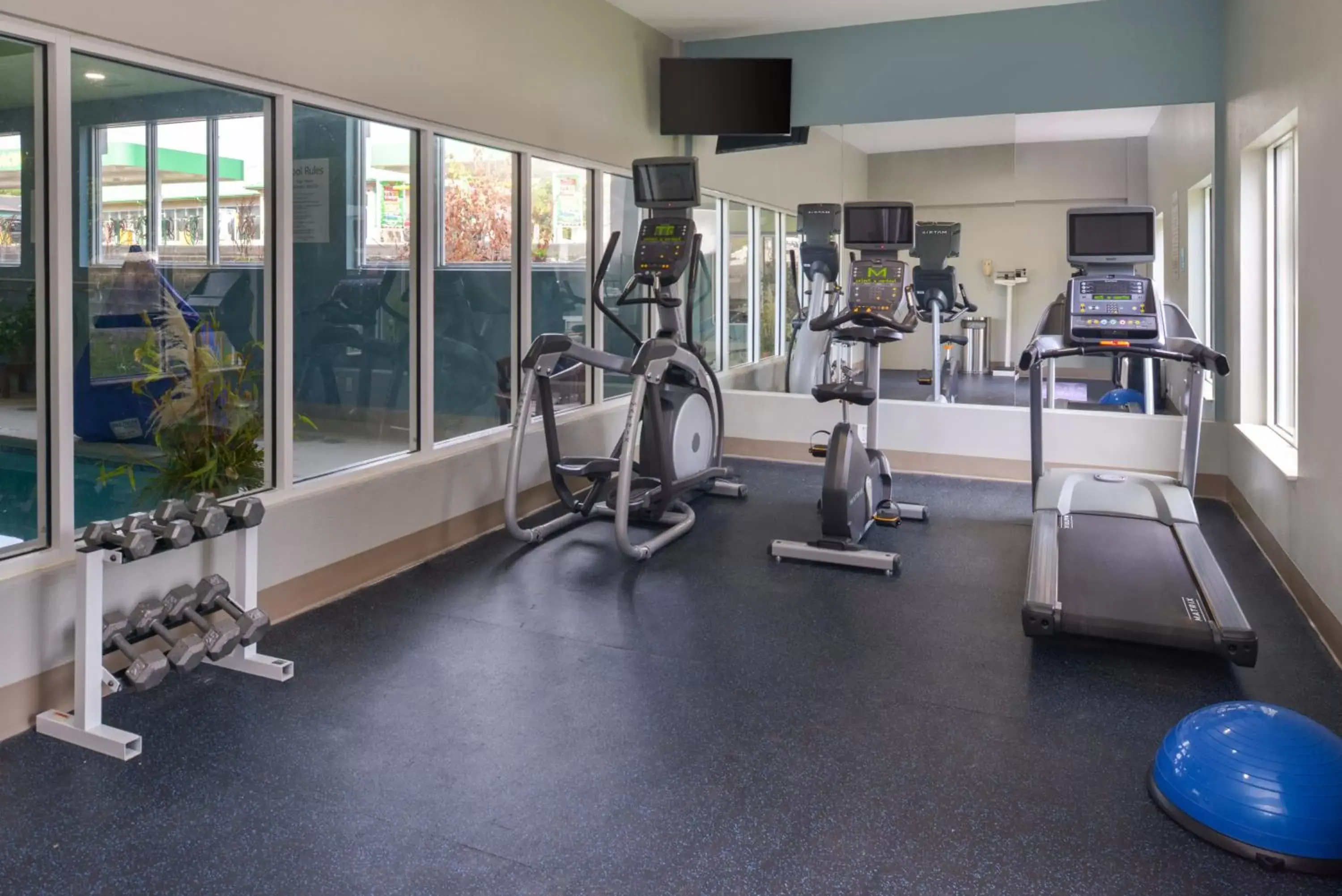 Fitness centre/facilities, Fitness Center/Facilities in Holiday Inn Express Hotel & Suites Chattanooga -East Ridge, an IHG Hotel