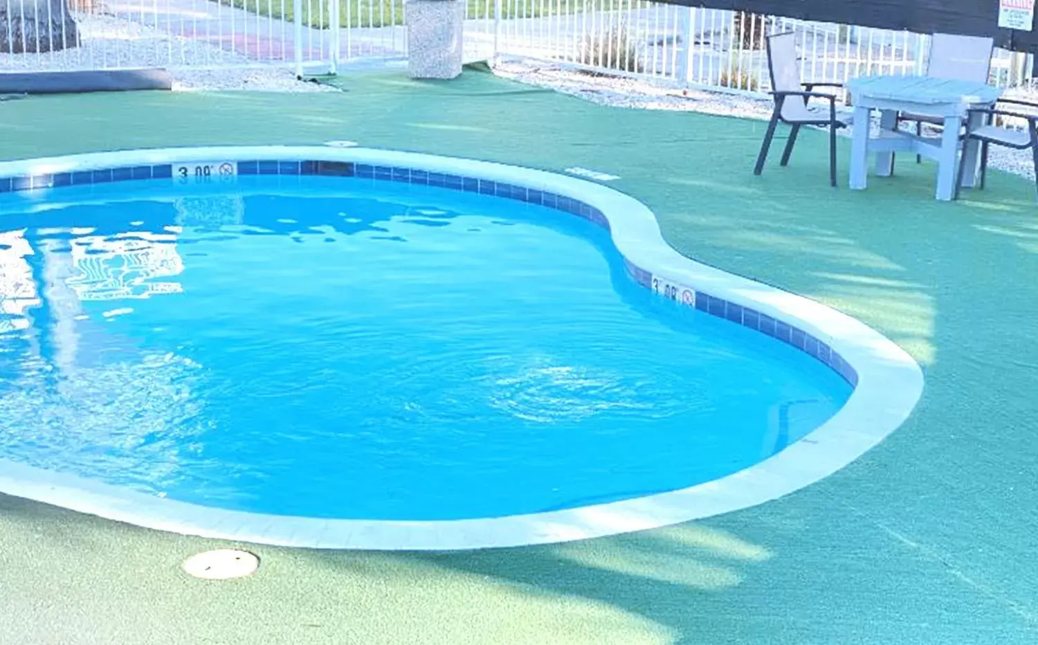 Pool view, Swimming Pool in Sky Palace Inn & Suites By Jasper Beeville