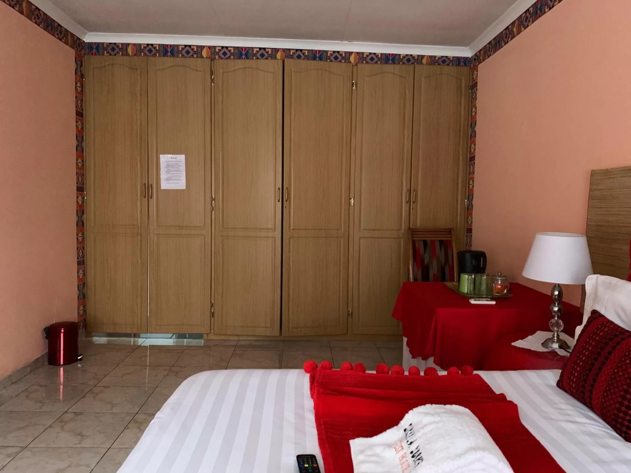 Bed in Sikhula Sonke Guest House