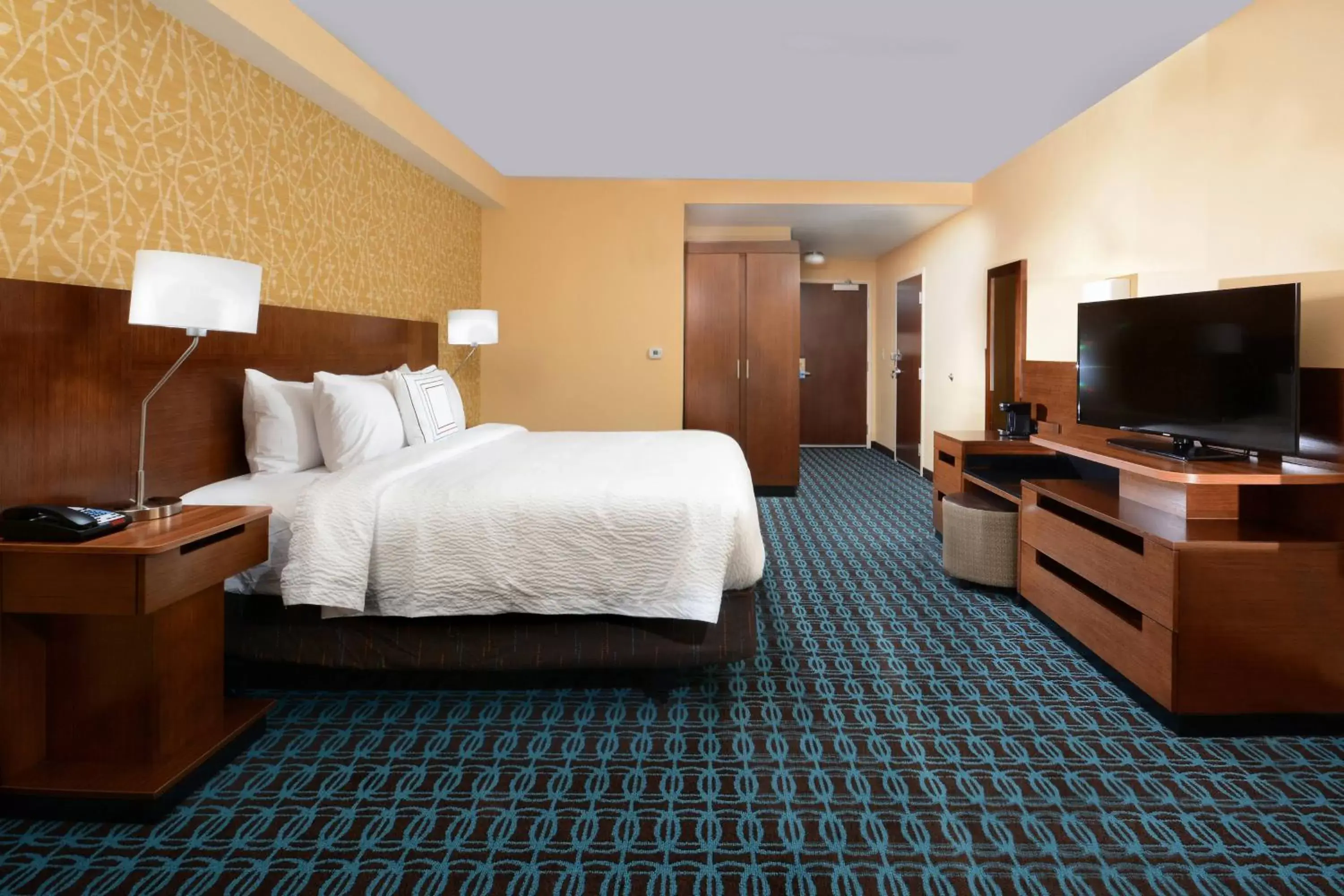 Bedroom, Bed in Fairfield Inn & Suites by Marriott Raleigh Capital Blvd./I-540