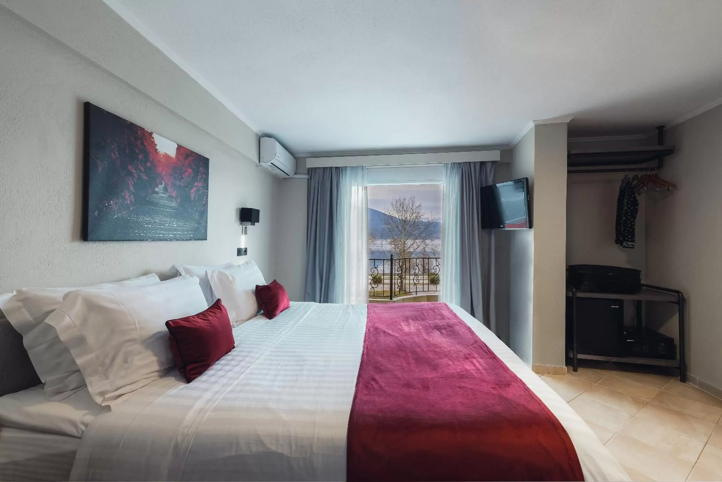 Bed in Akti Hotel Ioannina