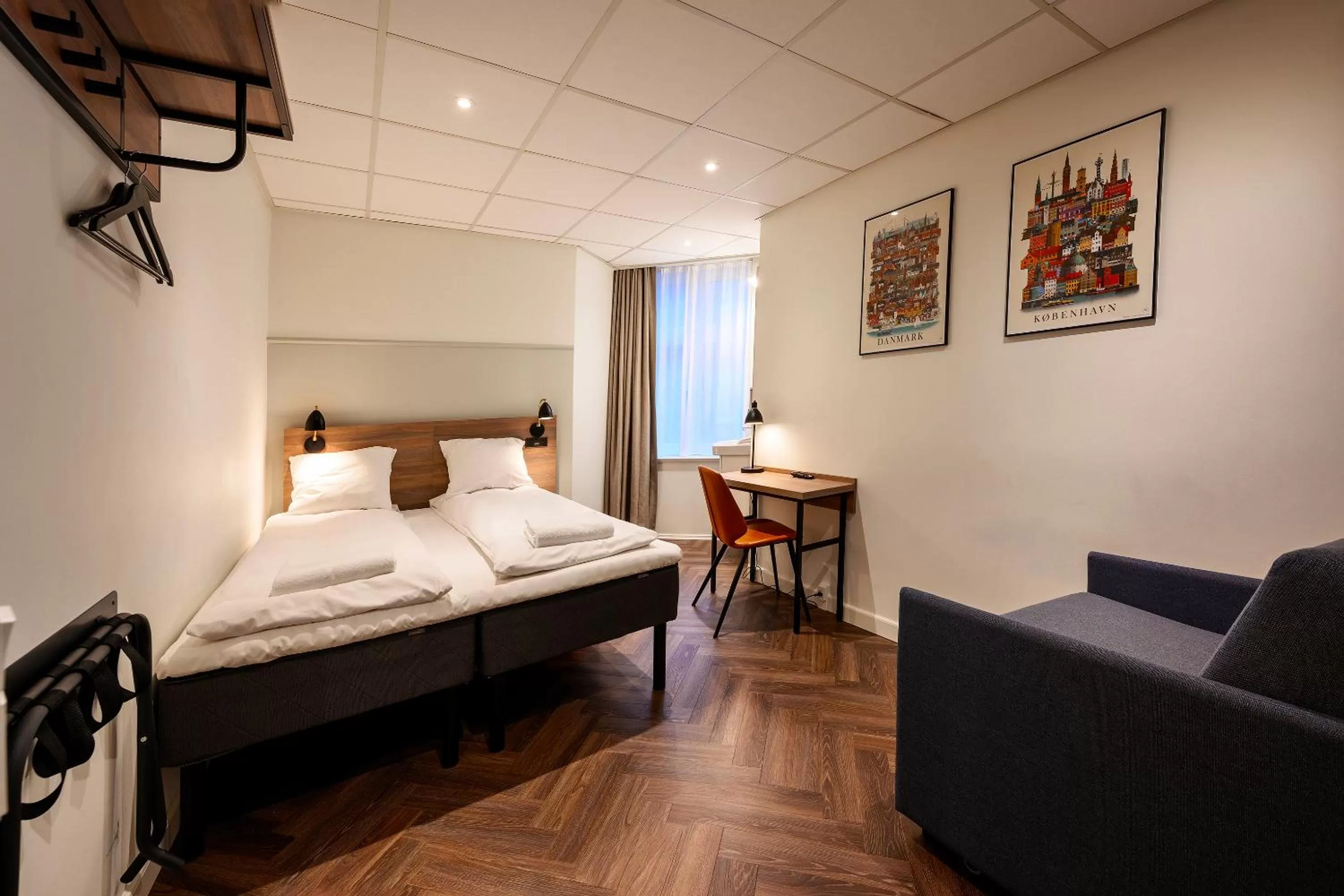 Photo of the whole room, Bed in Go Hotel Saga