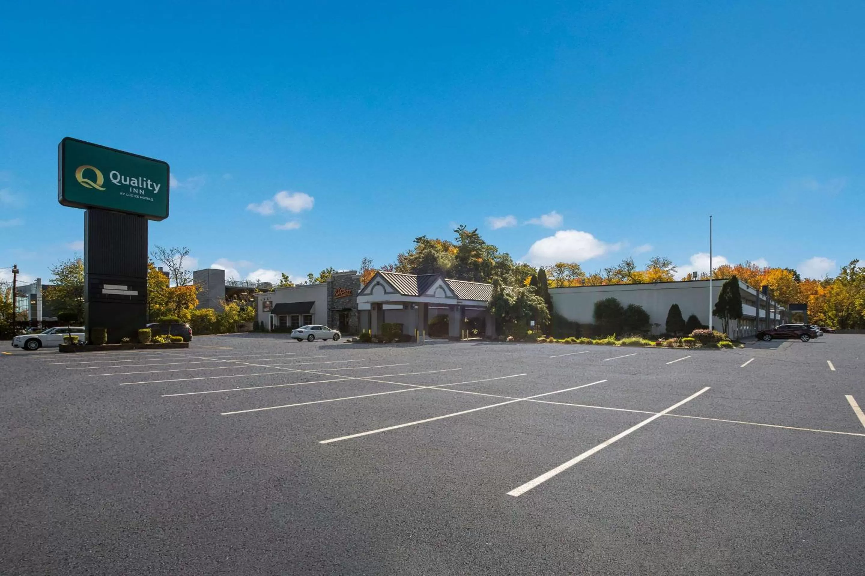 Property building in Quality Inn Wayne - Fairfield Area