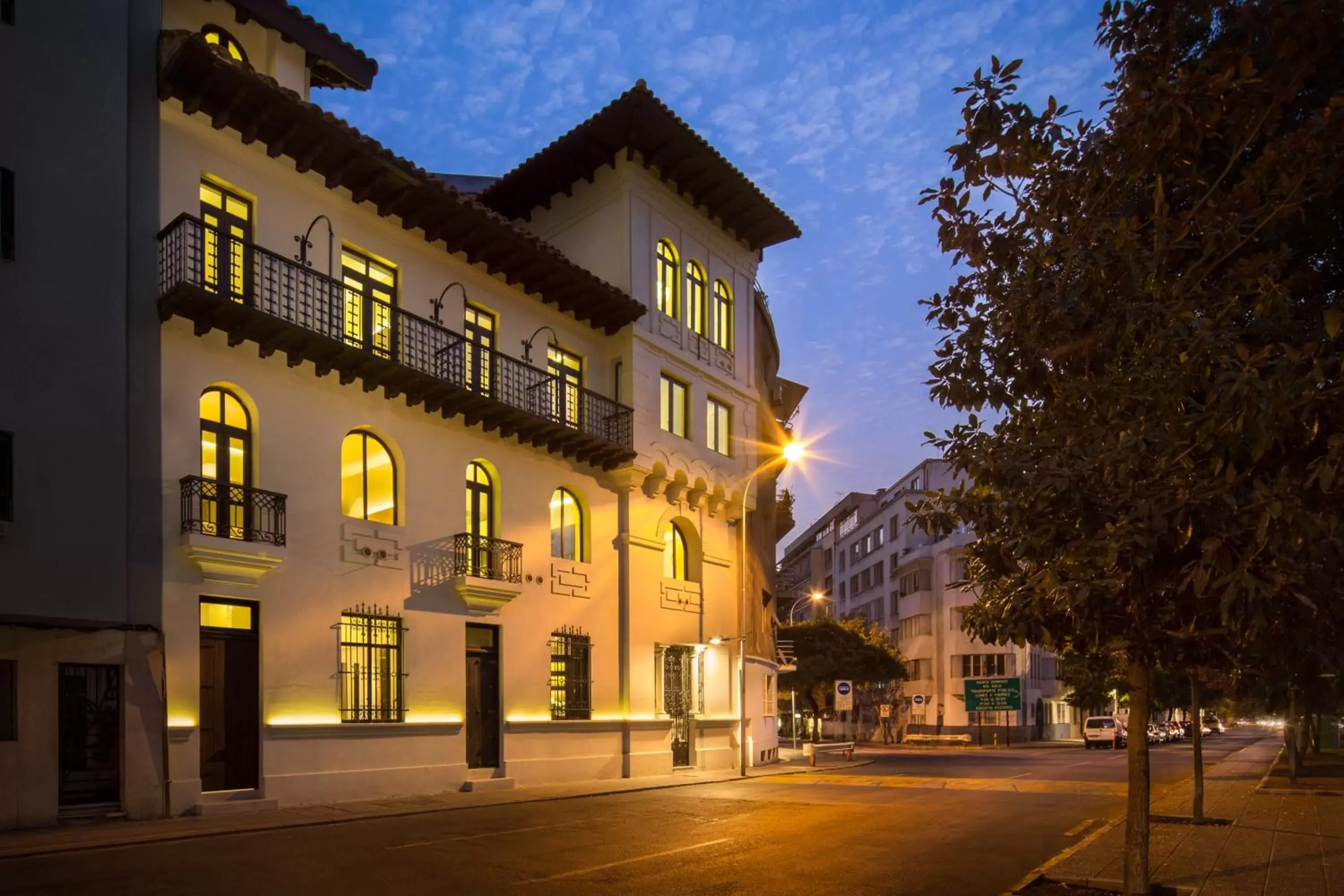 Facade/entrance, Property Building in Hotel Altiplanico Bellas Artes