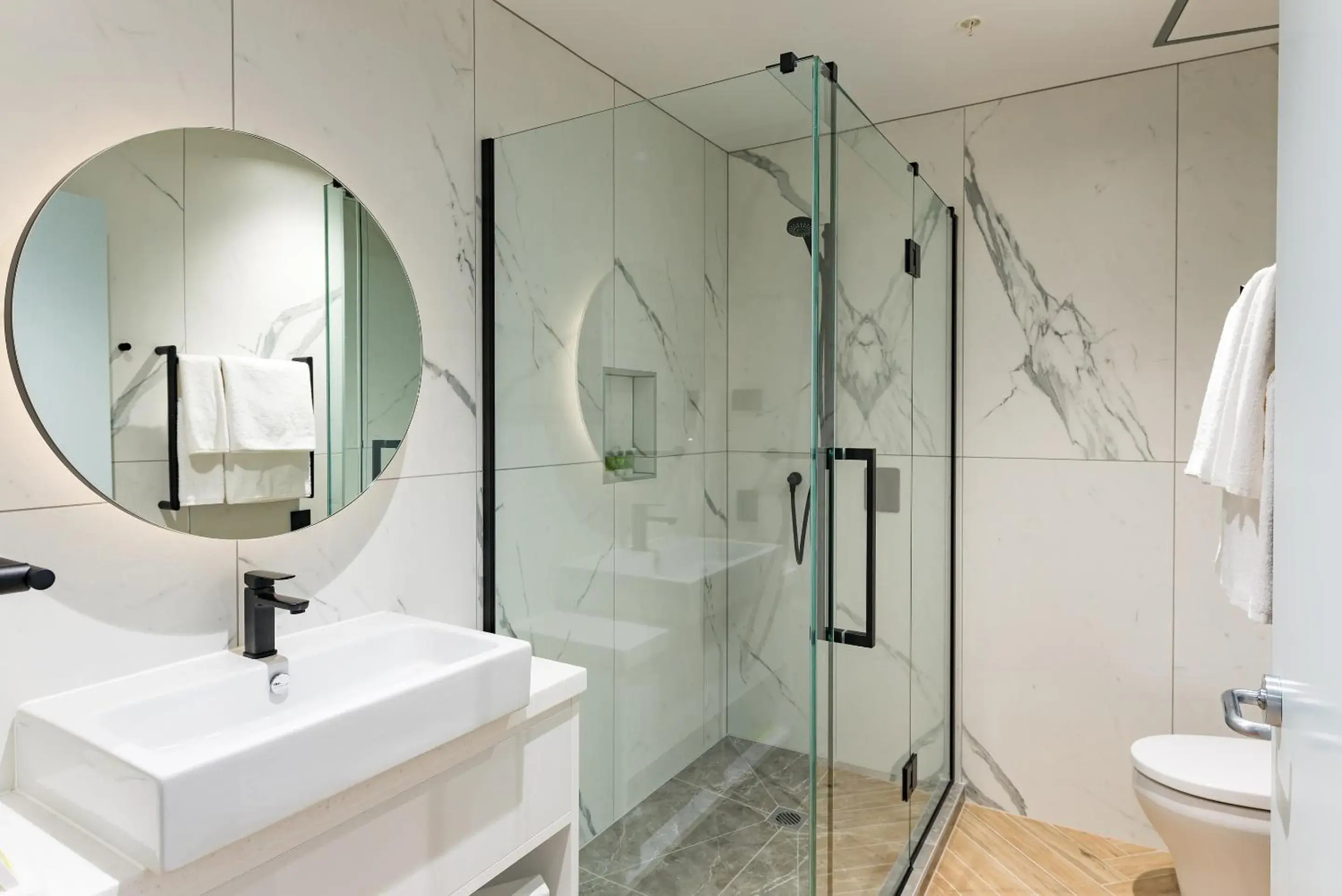 Shower, Bathroom in Airedale Boutique Suites