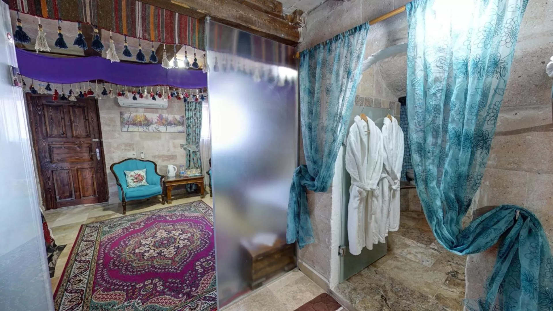 Bathroom in Roc Of Cappadocia