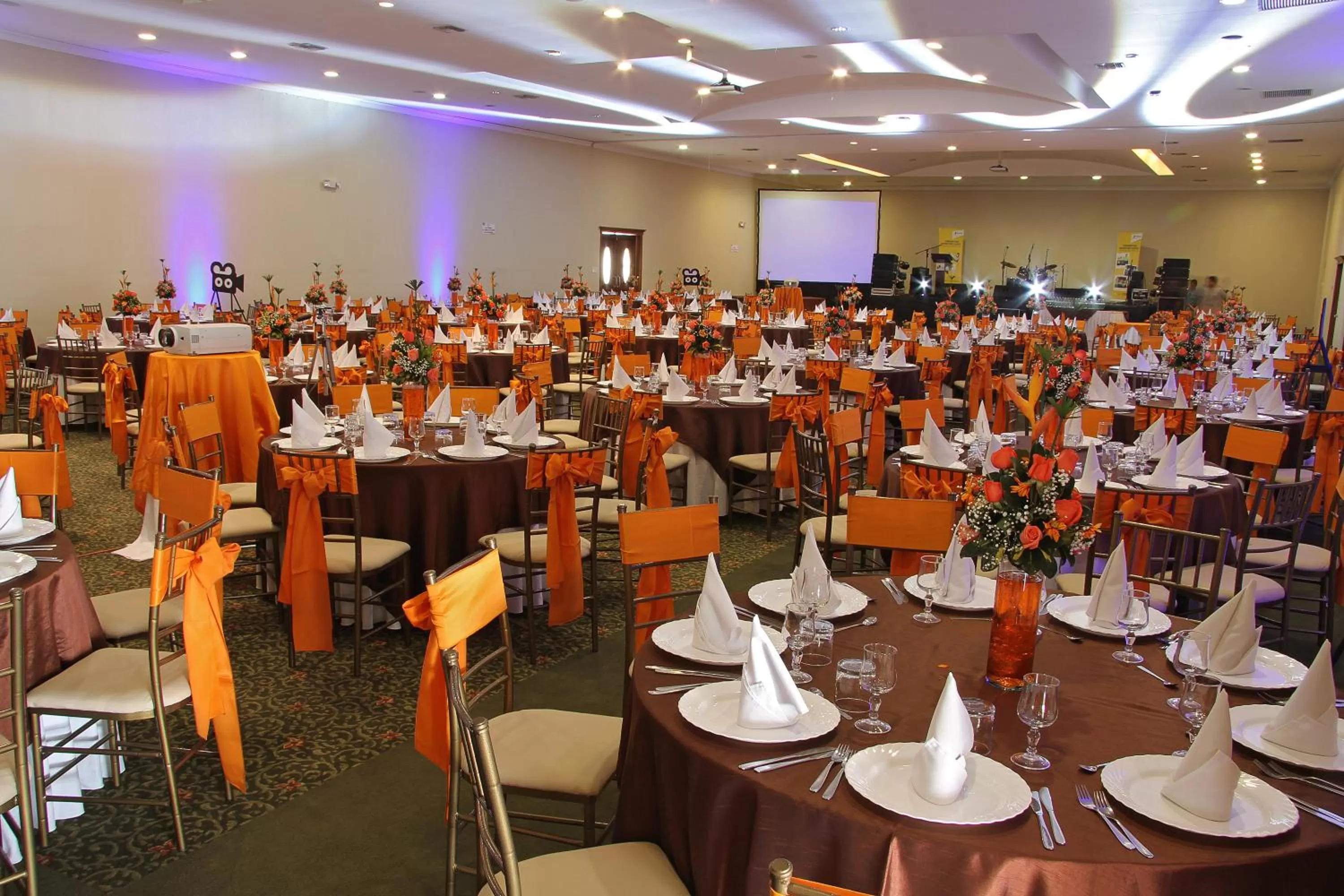 Lounge or bar in Hotel Ajavi