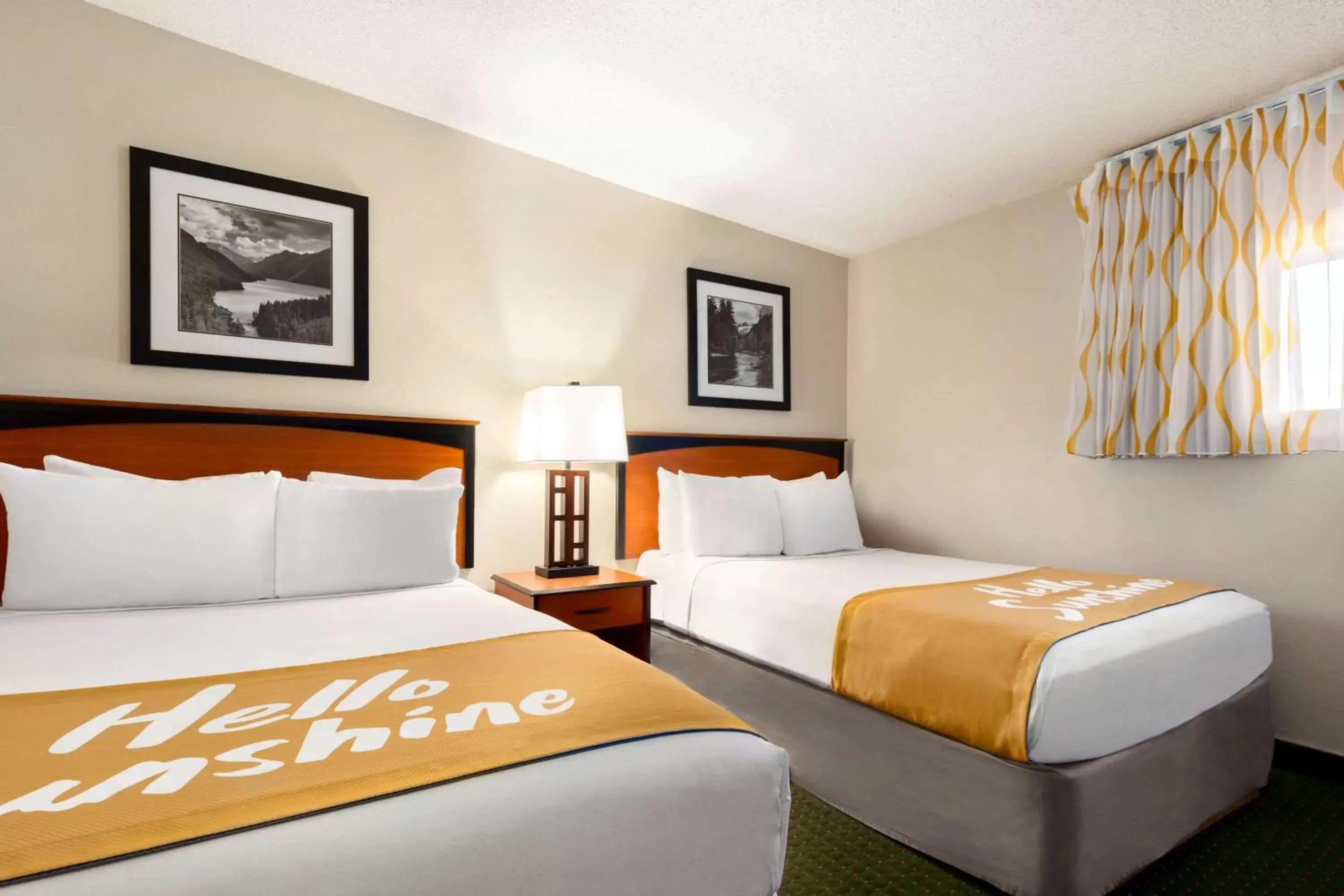 Photo of the whole room, Bed in Days Inn by Wyndham Cortez