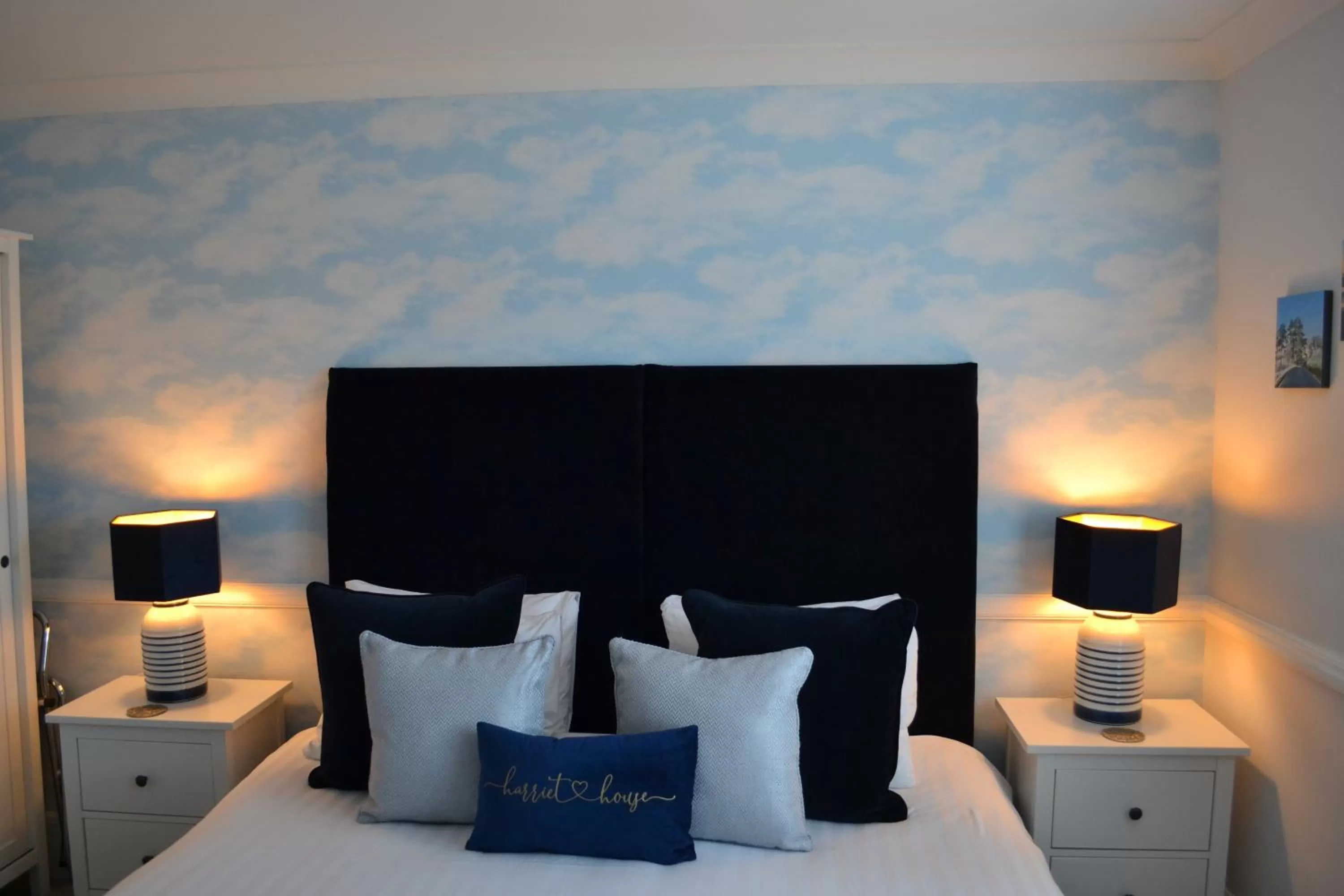 Bedroom, Bed in Harriet House B&B