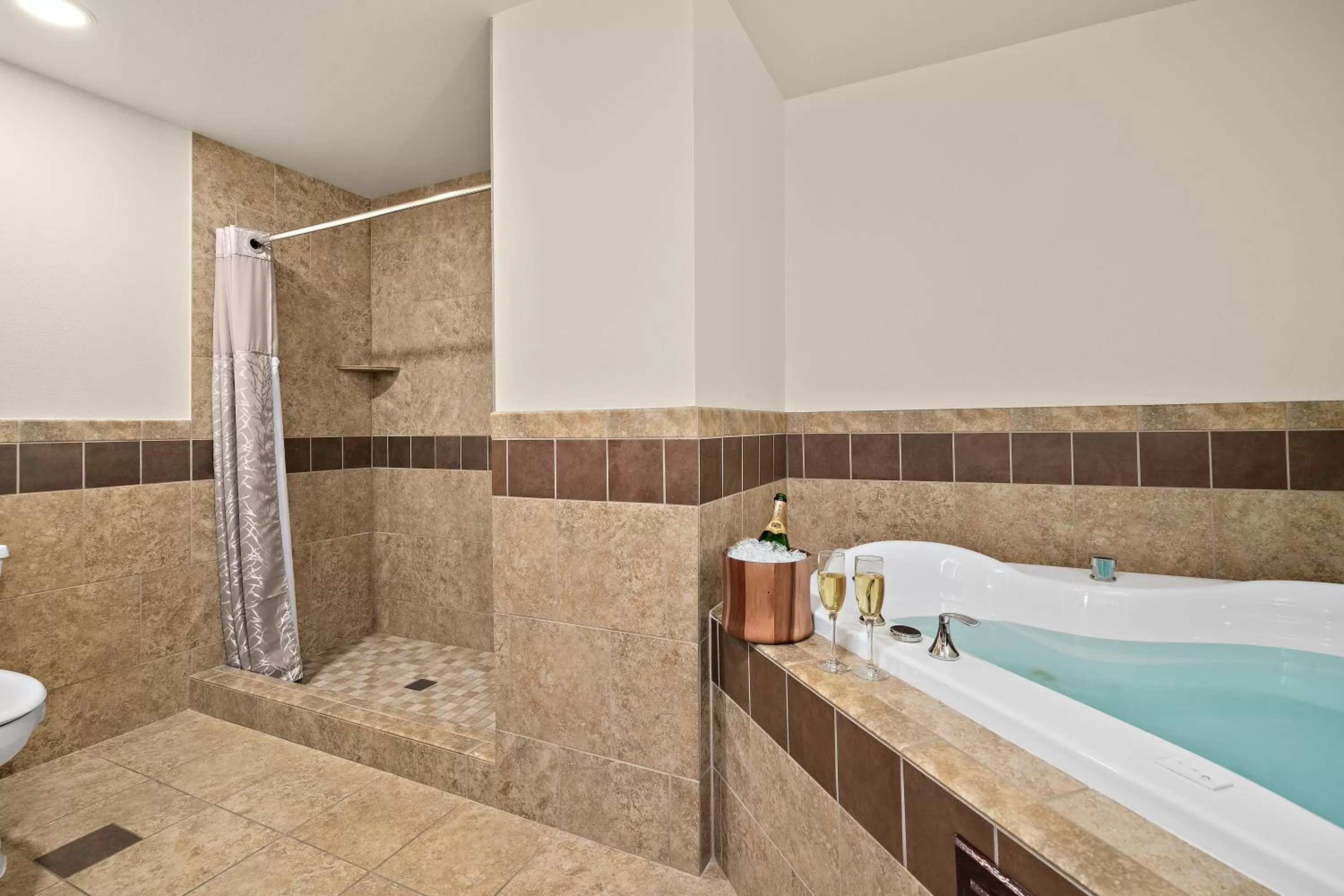 Bathroom in Lucky Eagle Casino & Hotel (Washington)