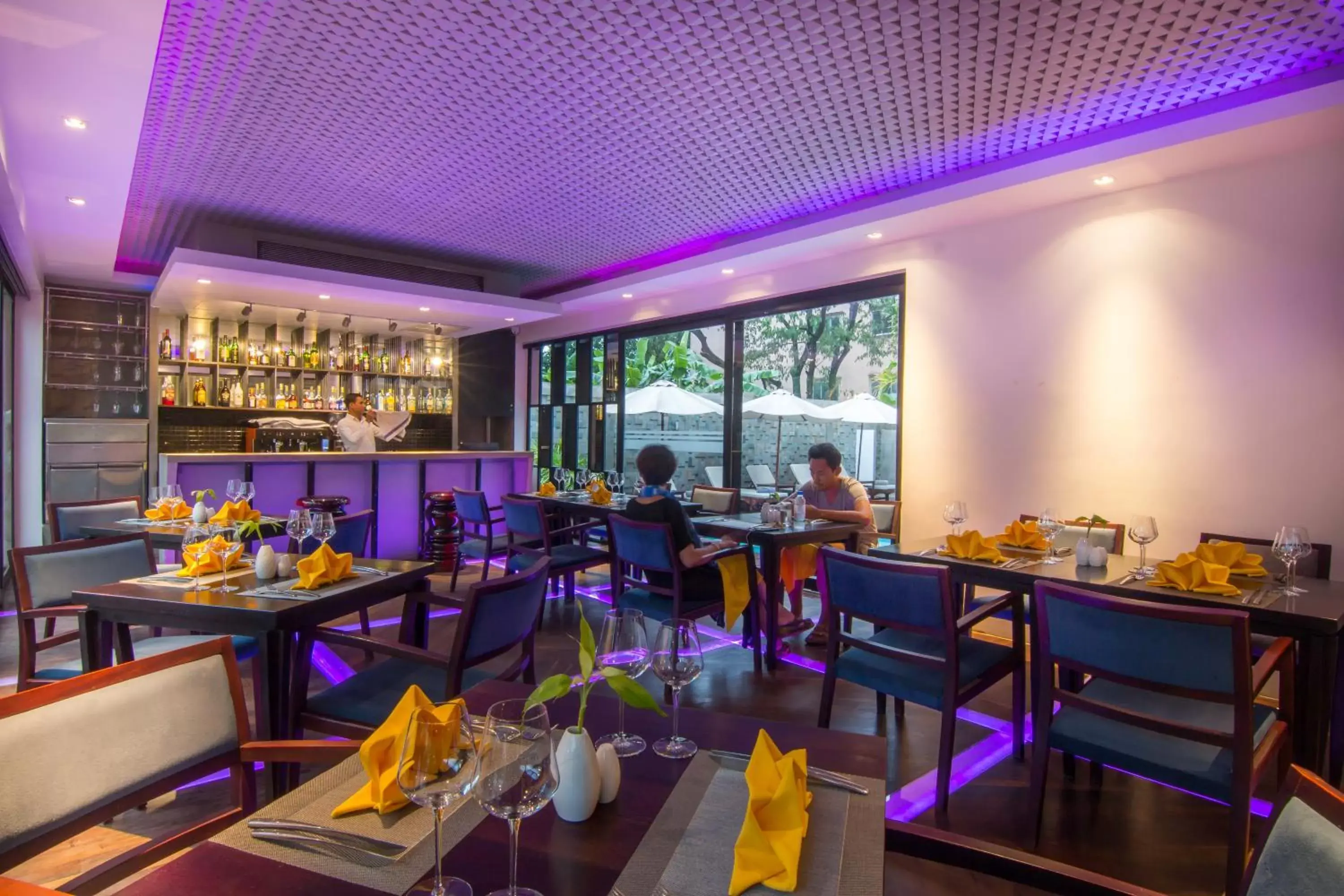 Restaurant/Places to Eat in Apsara Residence Hotel