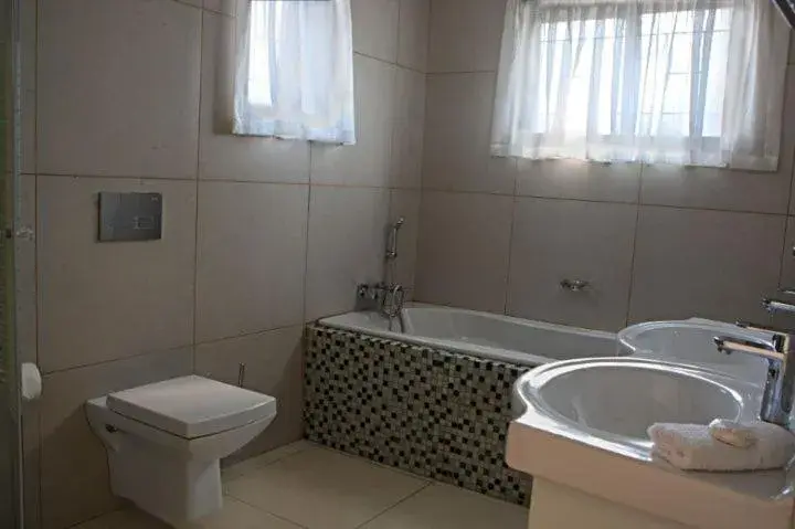 Bathroom in Goodey's Guesthouse
