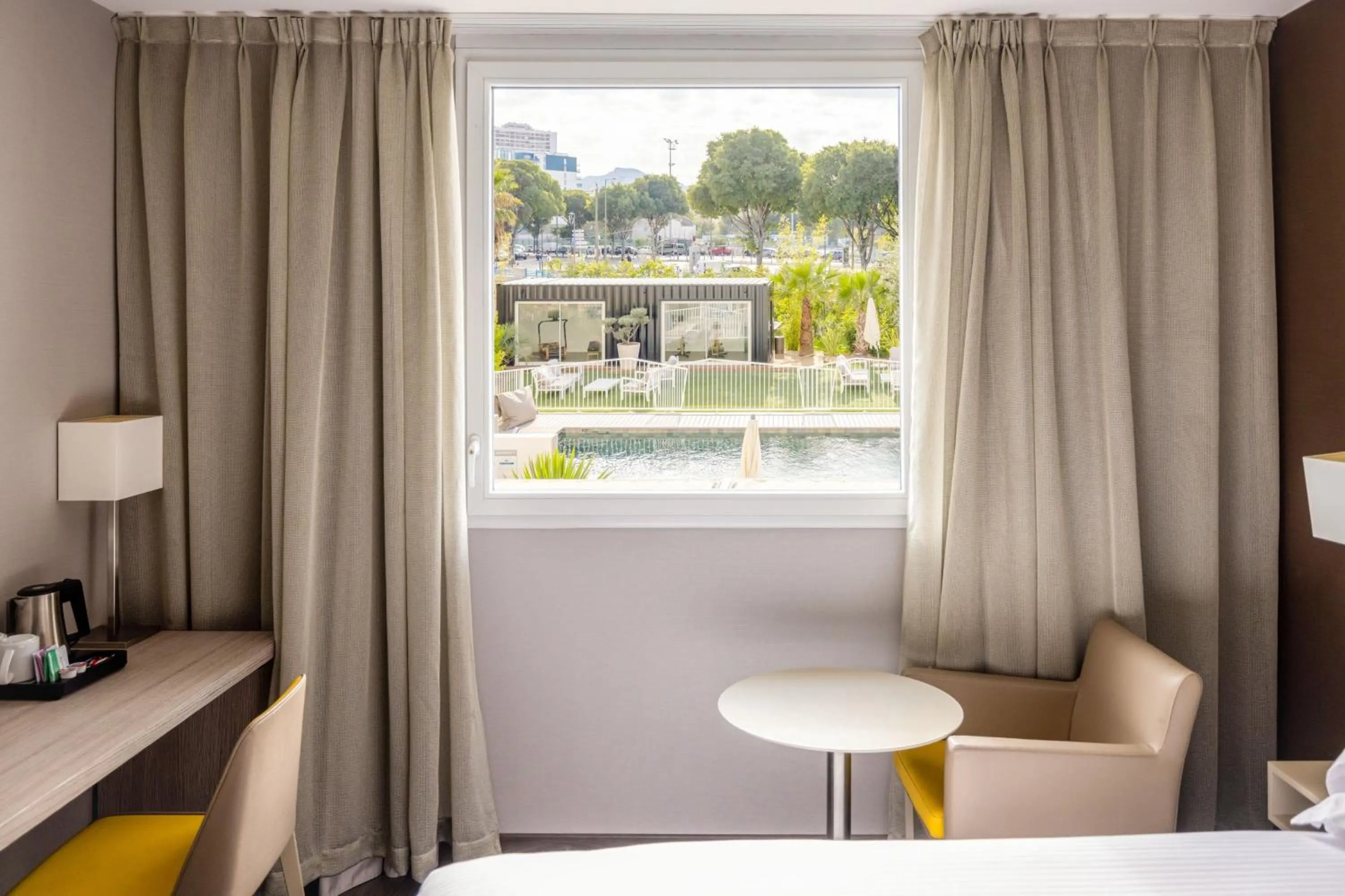 Photo of the whole room, Bed in AC Hotel by Marriott Marseille Prado Vélodrome