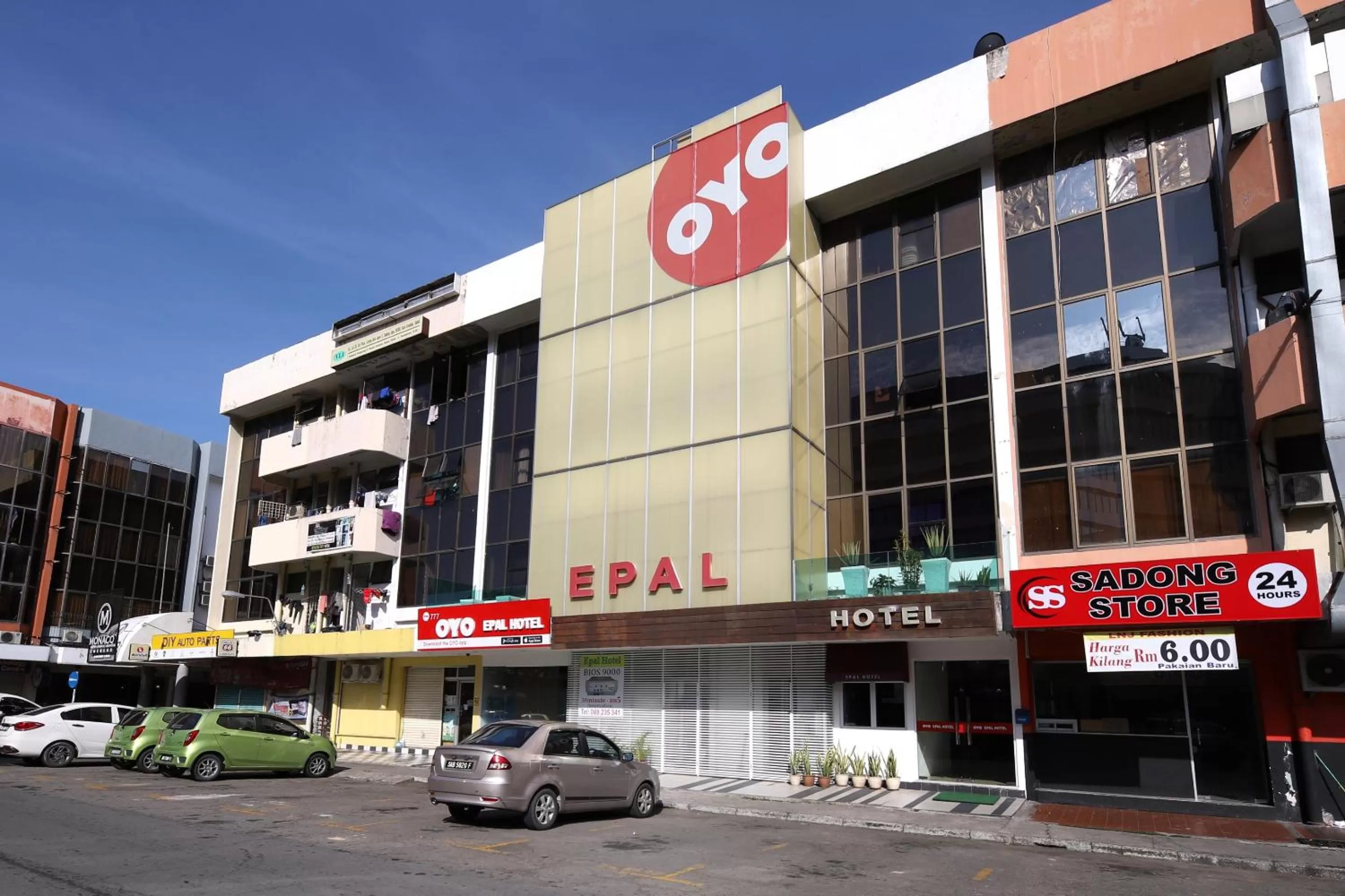 Property Building in OYO 777 Epal Hotel