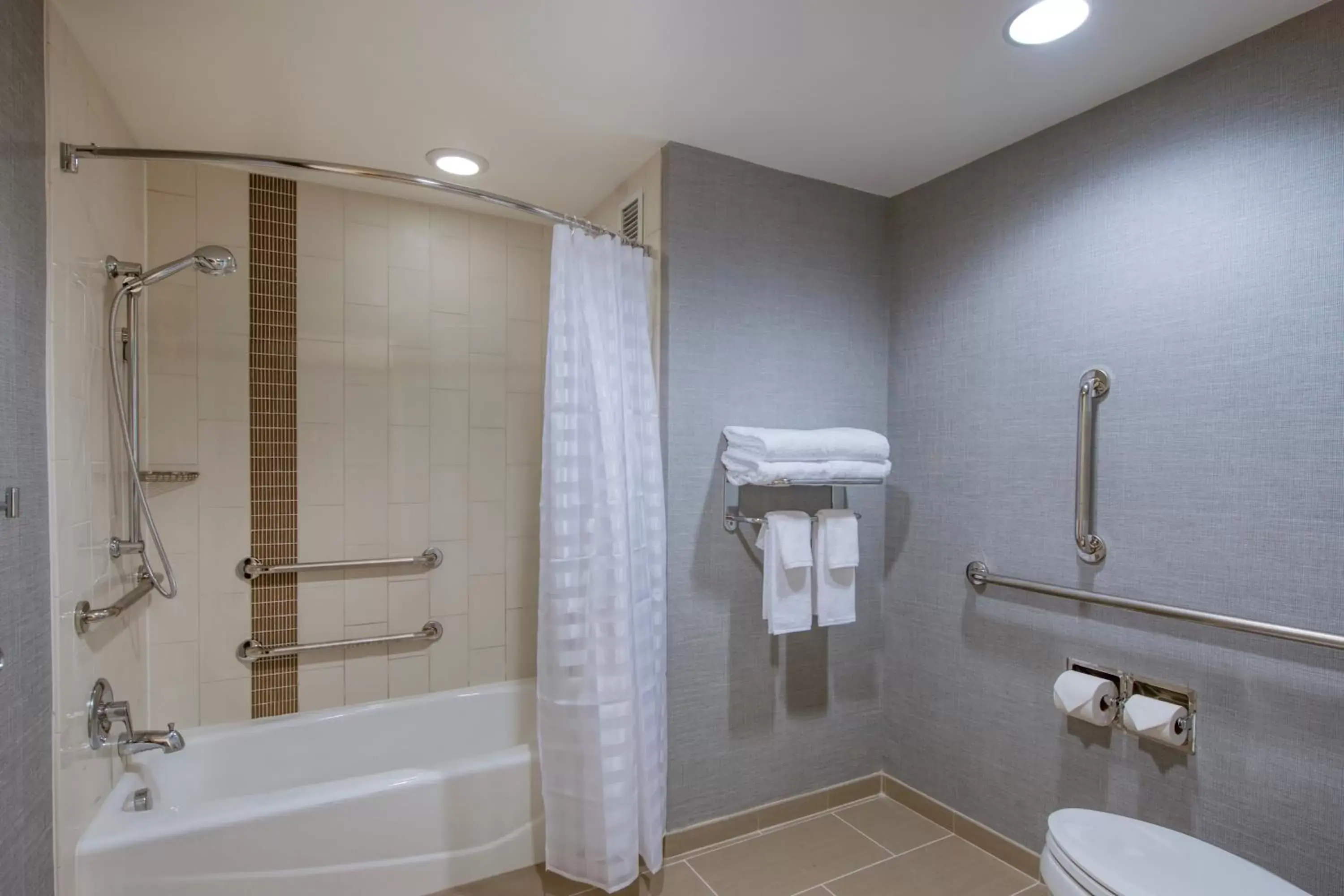 Bathroom in Hyatt Place Durham Southpoint