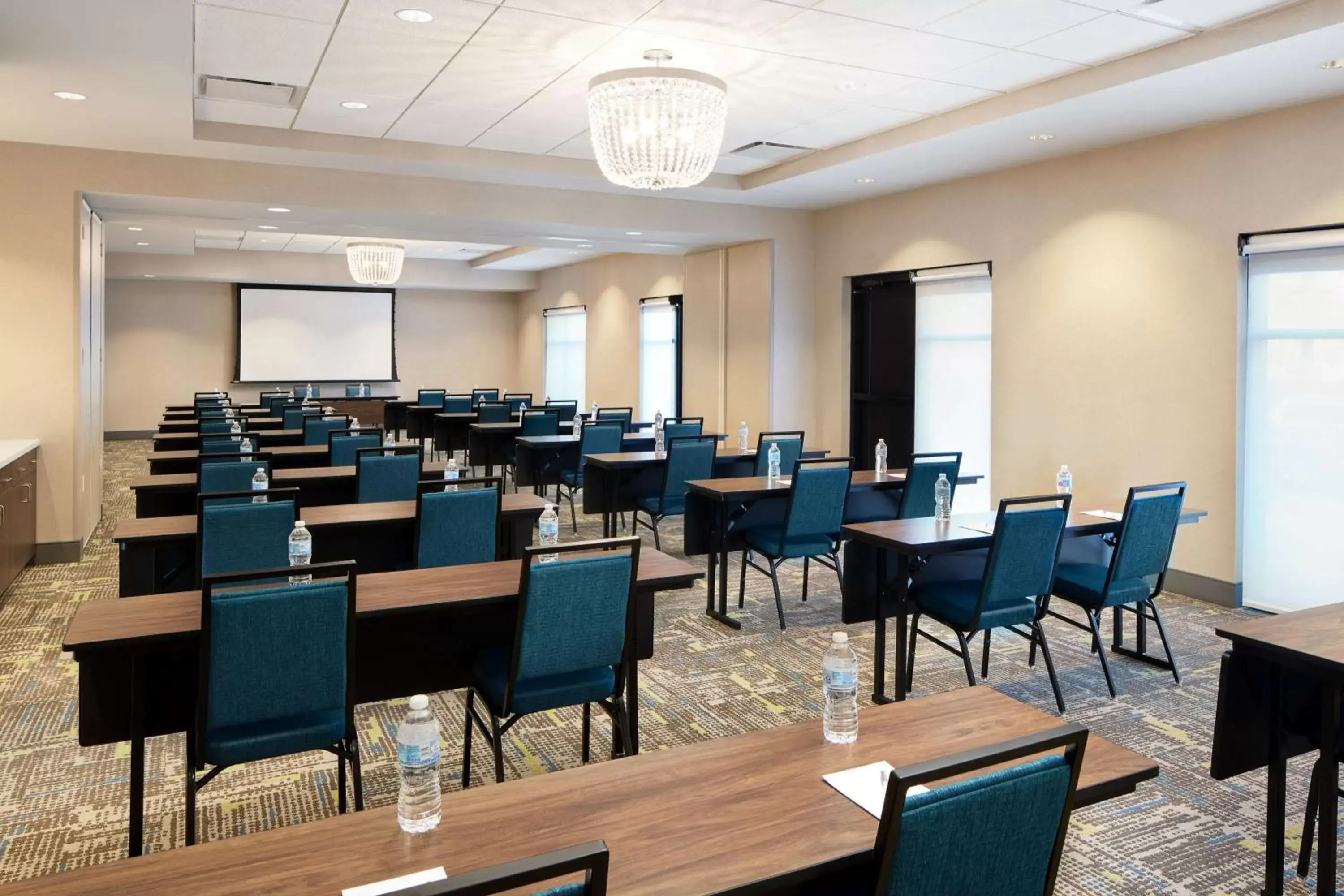 Meeting/conference room in Hampton Inn Franklin, IN